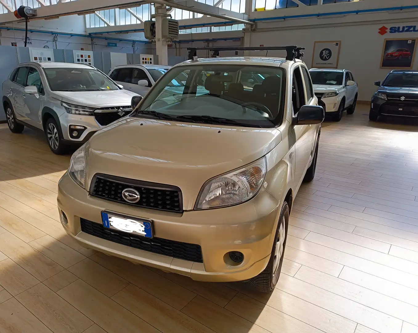 Daihatsu Terios Terios 1.5 Sho Beige - 2