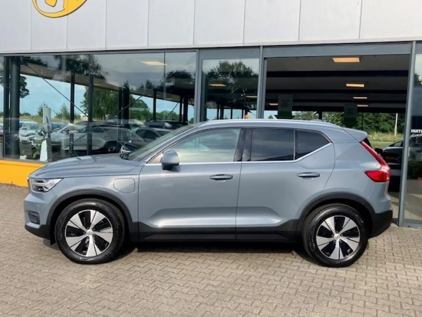 Volvo XC40 1.5 T4 Recharge Inscription Navi - camera - trekha Gris - 2