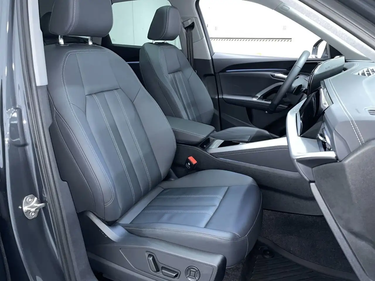 Audi Q5 снимка Audi Q5