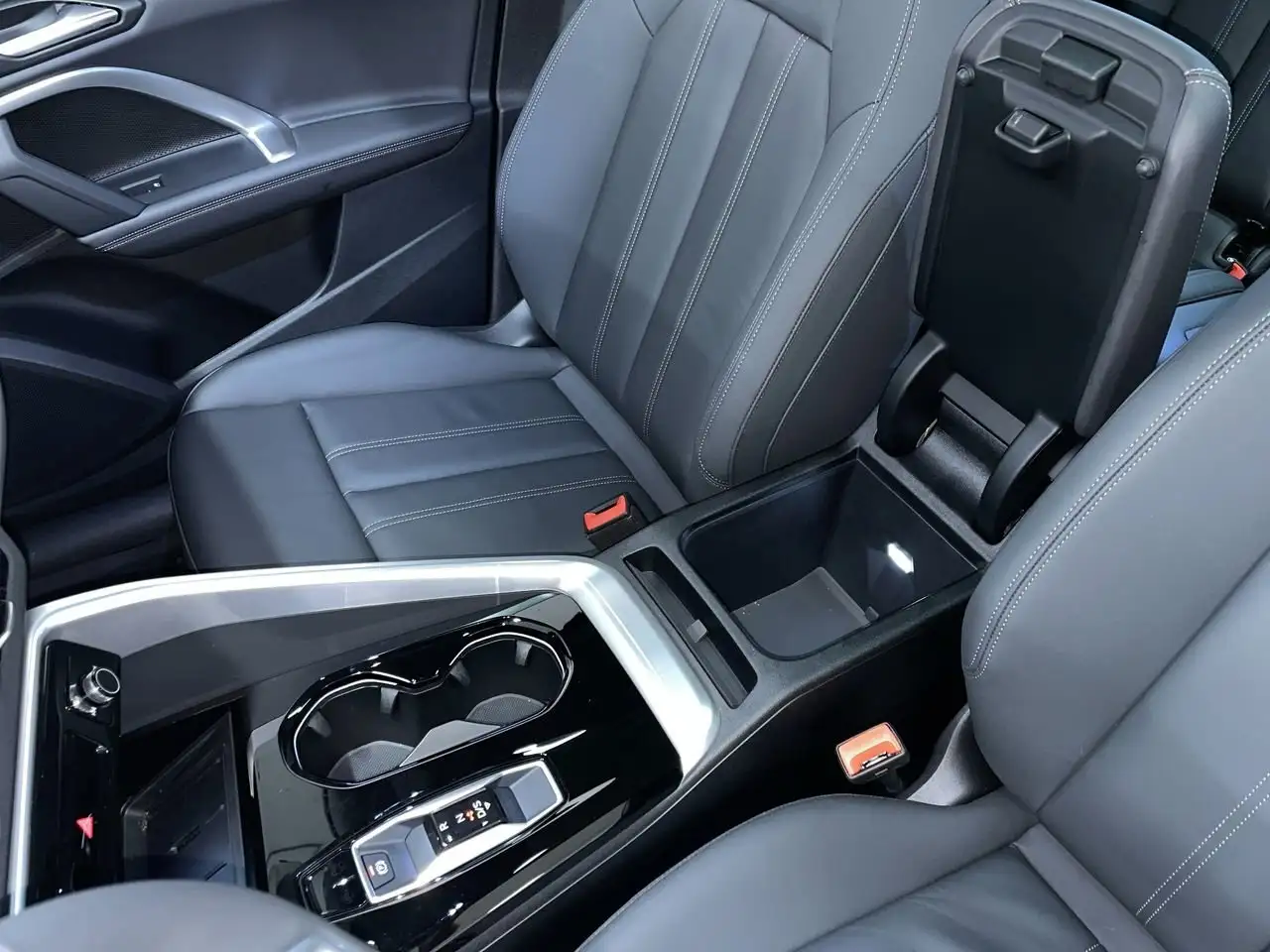 Audi Q5 снимка Audi Q5