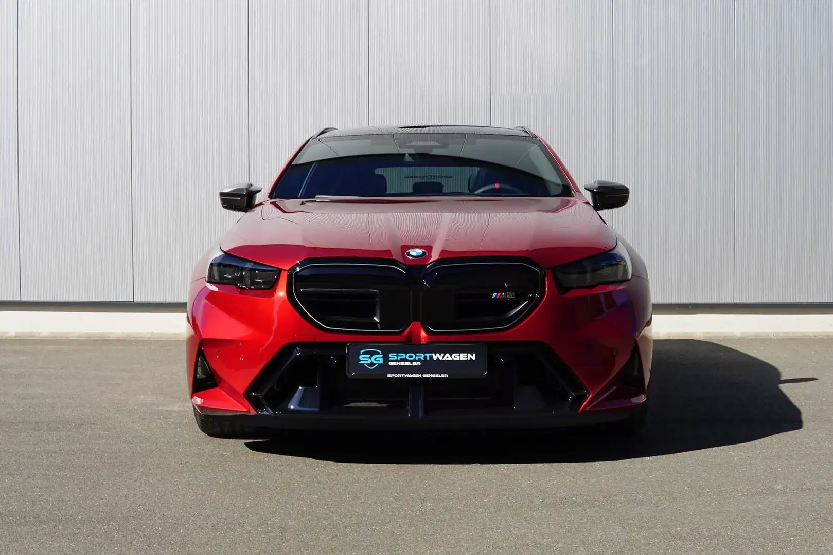 BMW M5 Touring Rouge - 2