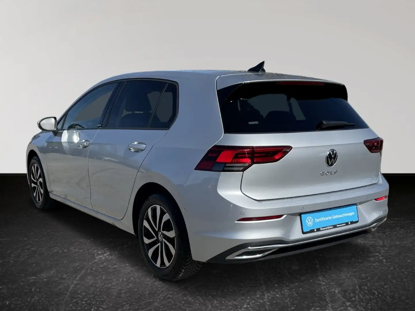 Volkswagen Golf VIII 1,5 TSI Active HUD StandHZG Navi virtual LED Argento - 2