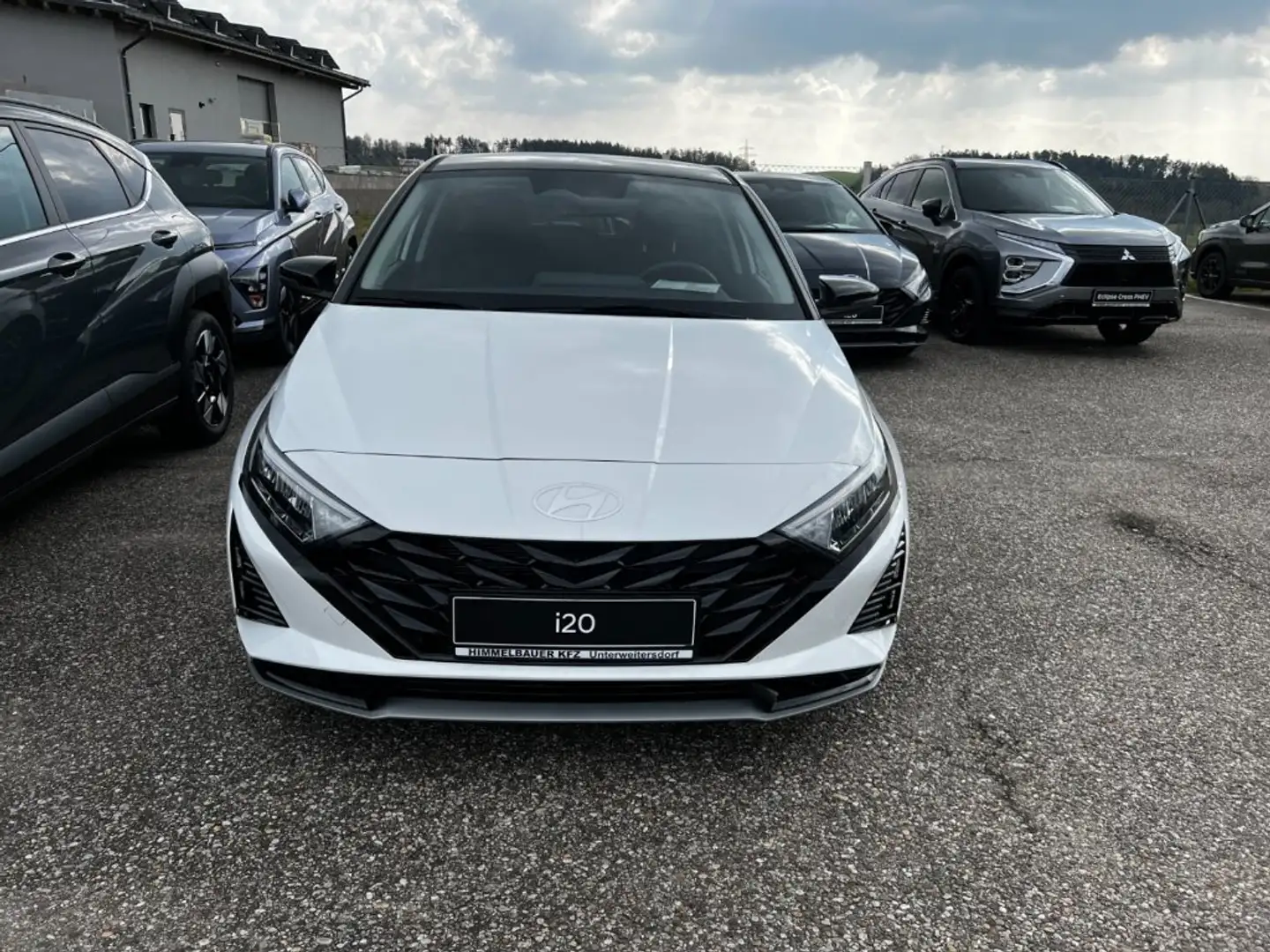 Hyundai i20 (BC3) GO Plus 1.0 T-GDI b5bu2-OO2/O7 Schwarz - 2