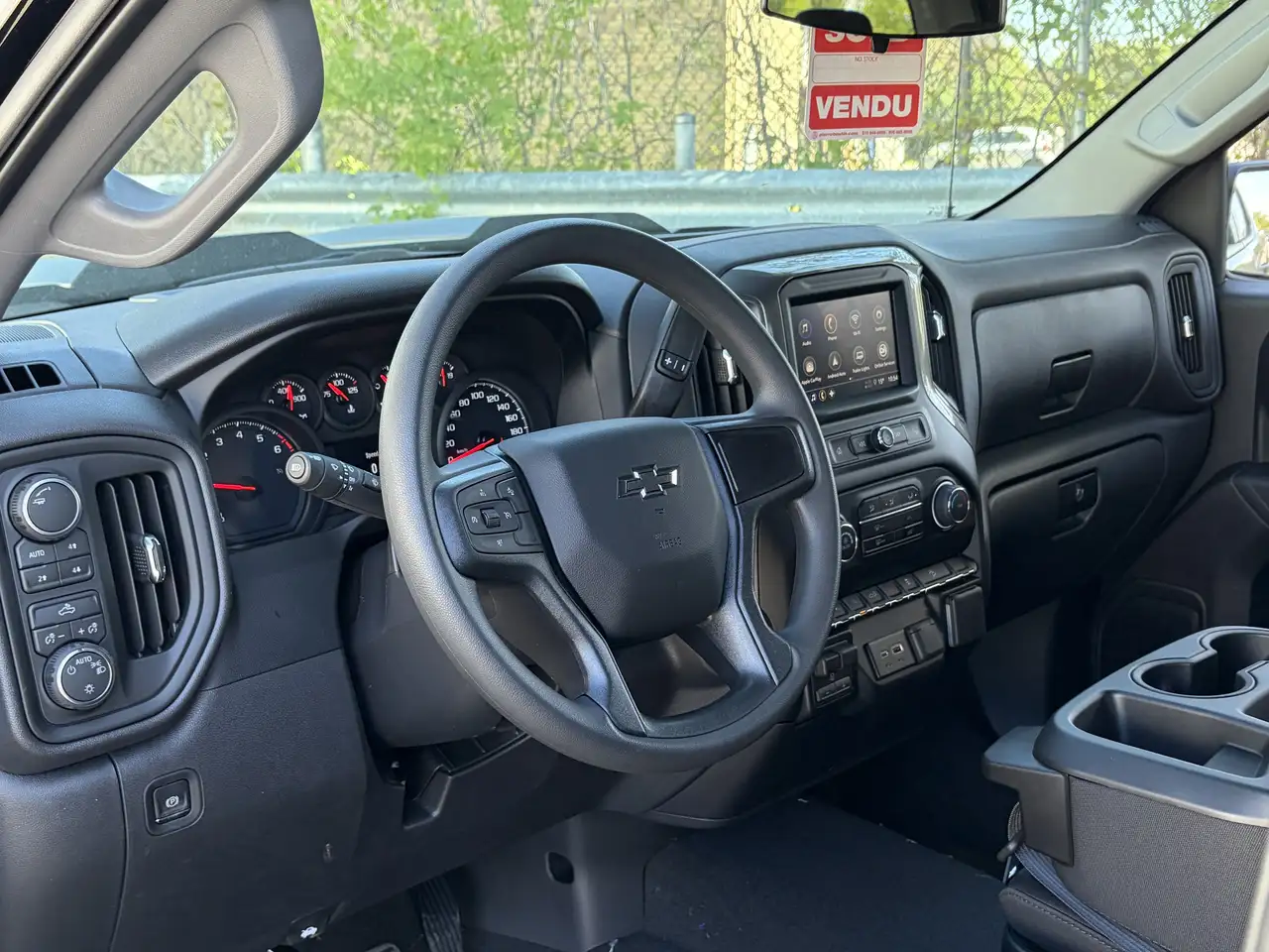 Chevrolet Silverado 1500 снимка Chevrolet Silverado 1500
