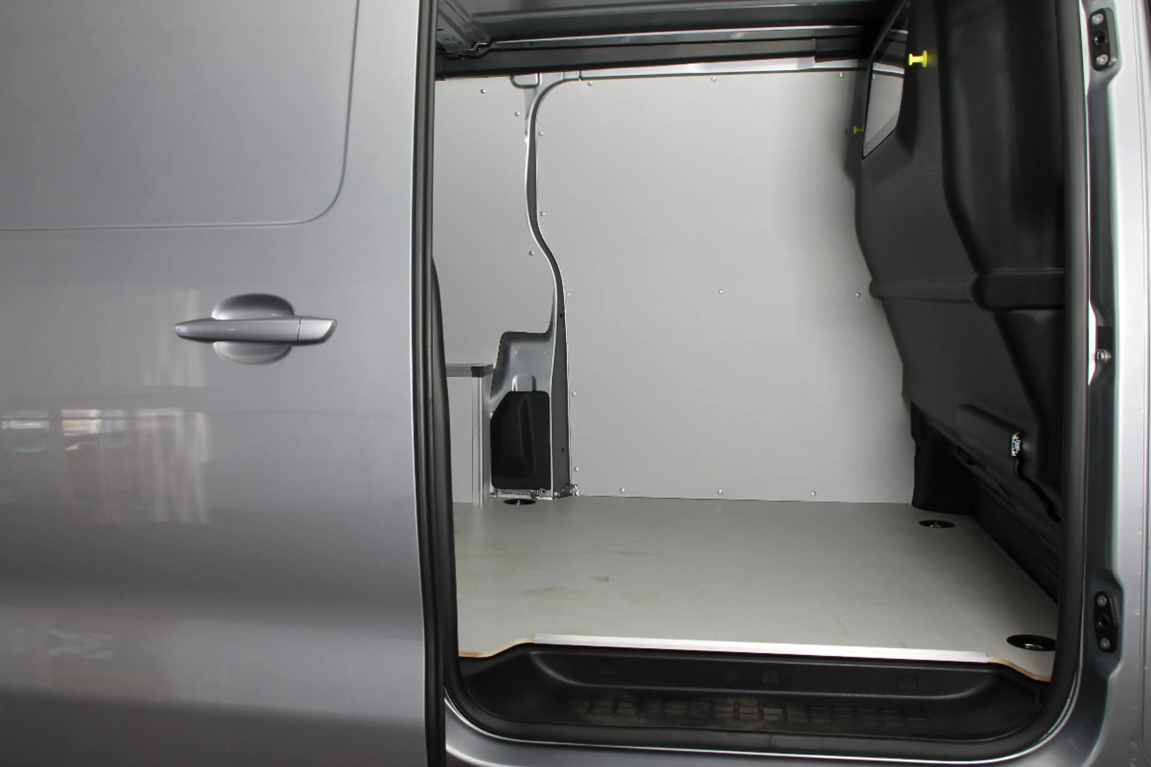 Peugeot Expert Kastenwagen Standard 2.0 BlueHDi — photo 13