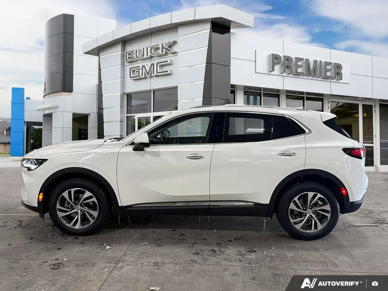 Buick Envision photo Buick Envision