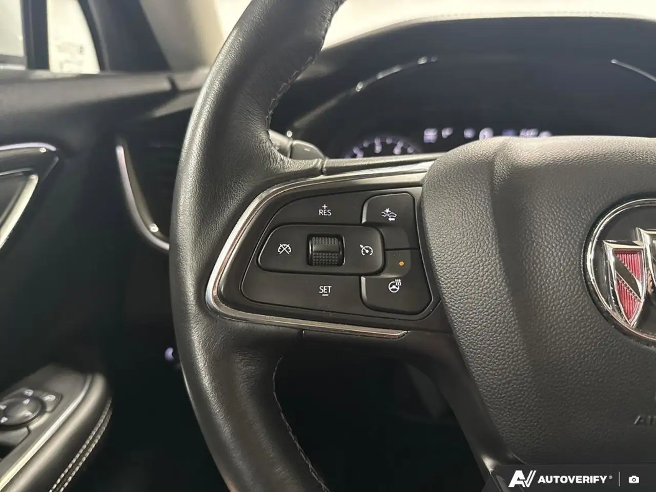 Buick Envision photo Buick Envision