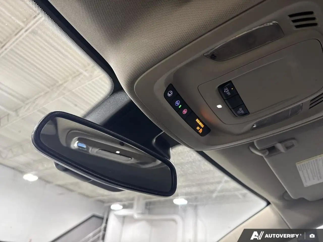 Buick Envision photo Buick Envision