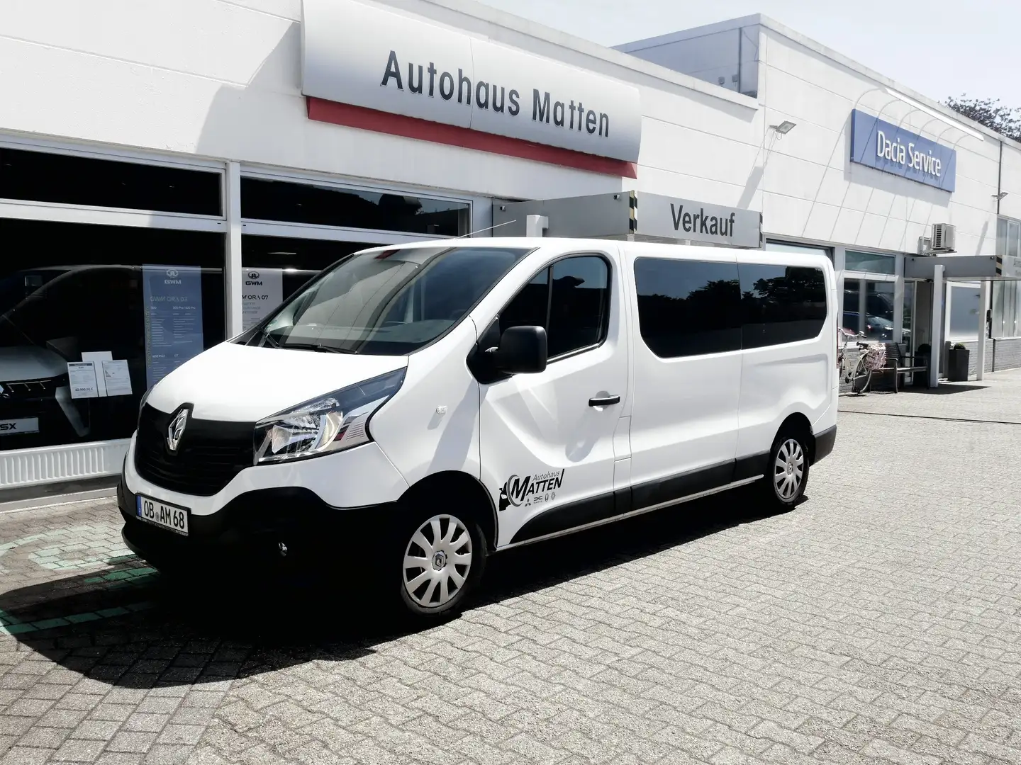 Renault Trafic L2H1 2,9t (8/9 Sitze) Expression Weiß - 1