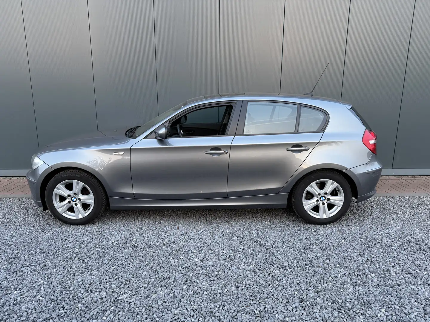 BMW 116 1-serie 116i 2.0 122pk Automaat Executive 5-drs Grigio - 2