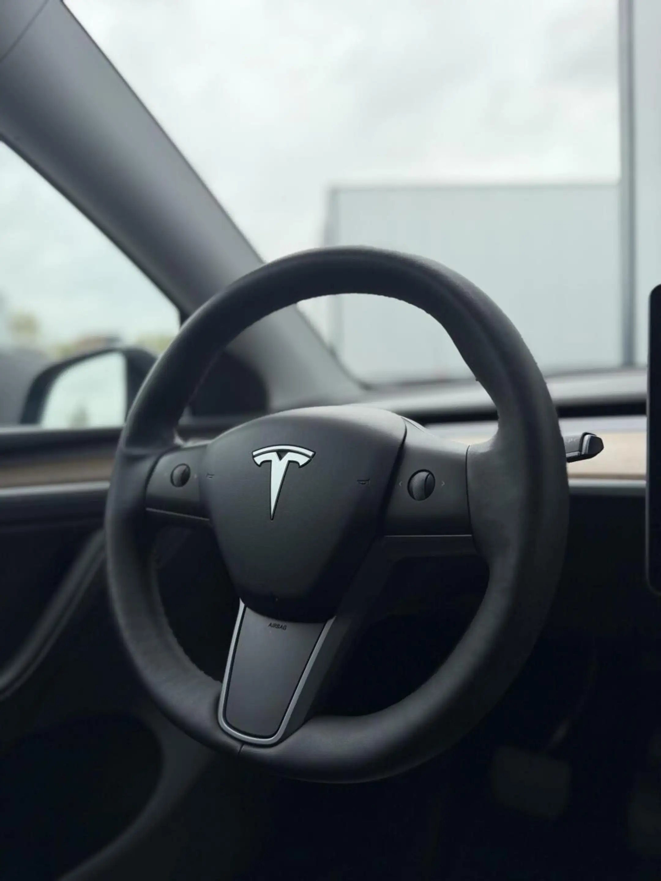 Tesla Model Y RWD 58 kWh — photo 11