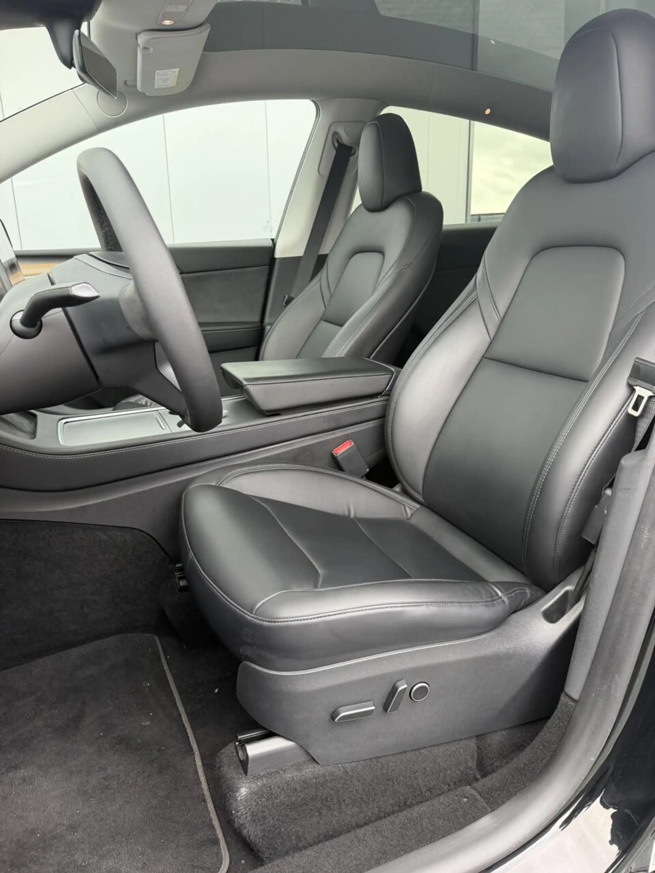 Tesla Model Y RWD 58 kWh — photo 9