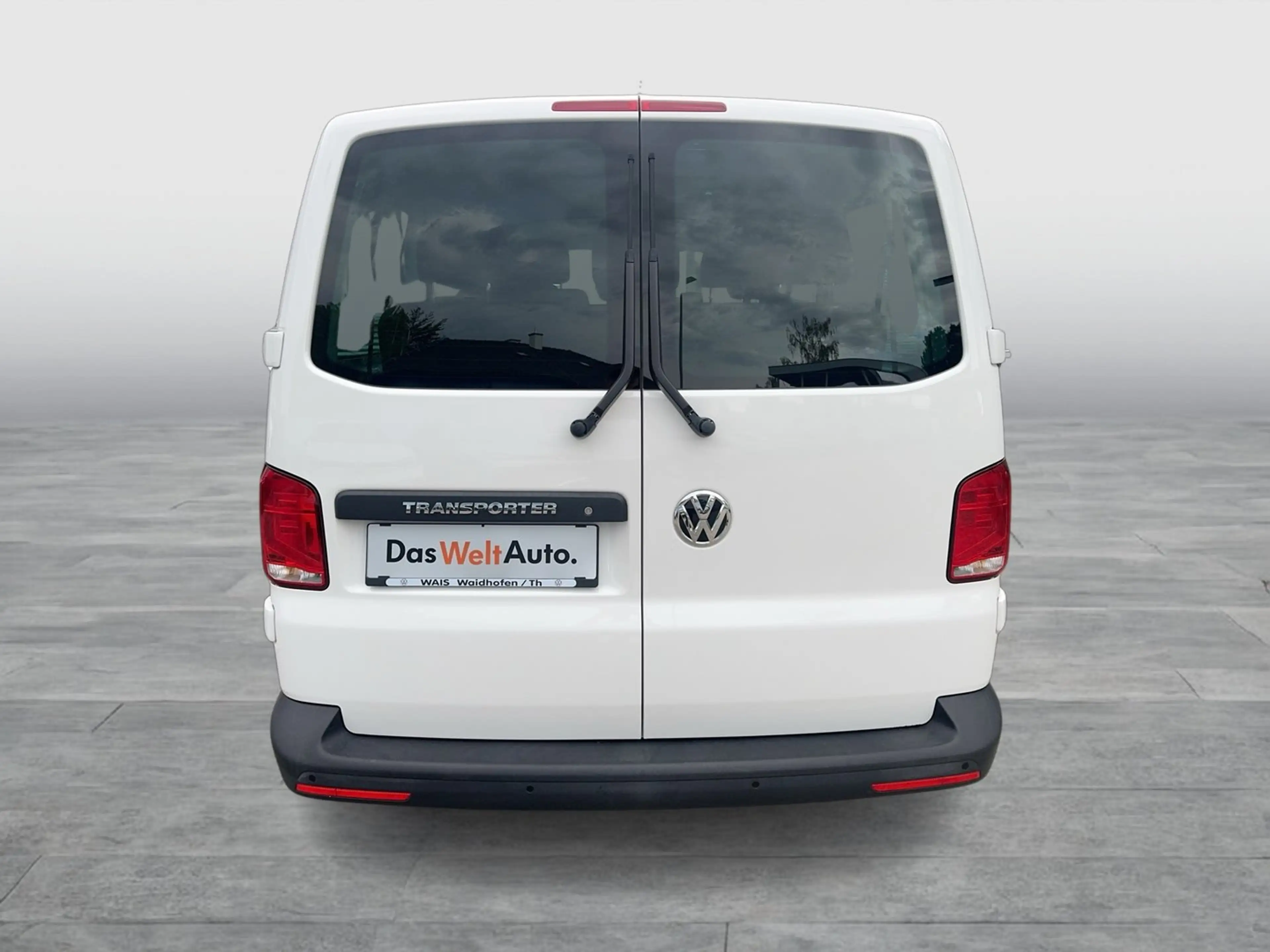 Volkswagen T6.1 Transporter Kombi TDI — photo 4