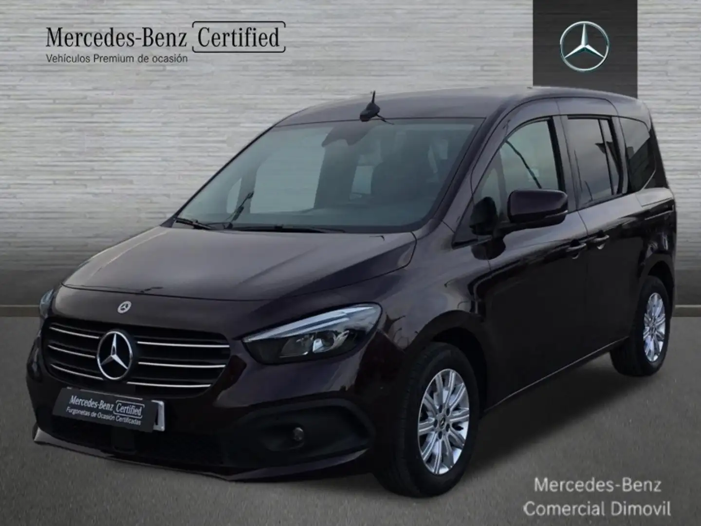 Mercedes-Benz Clase T 180d Rouge - 1