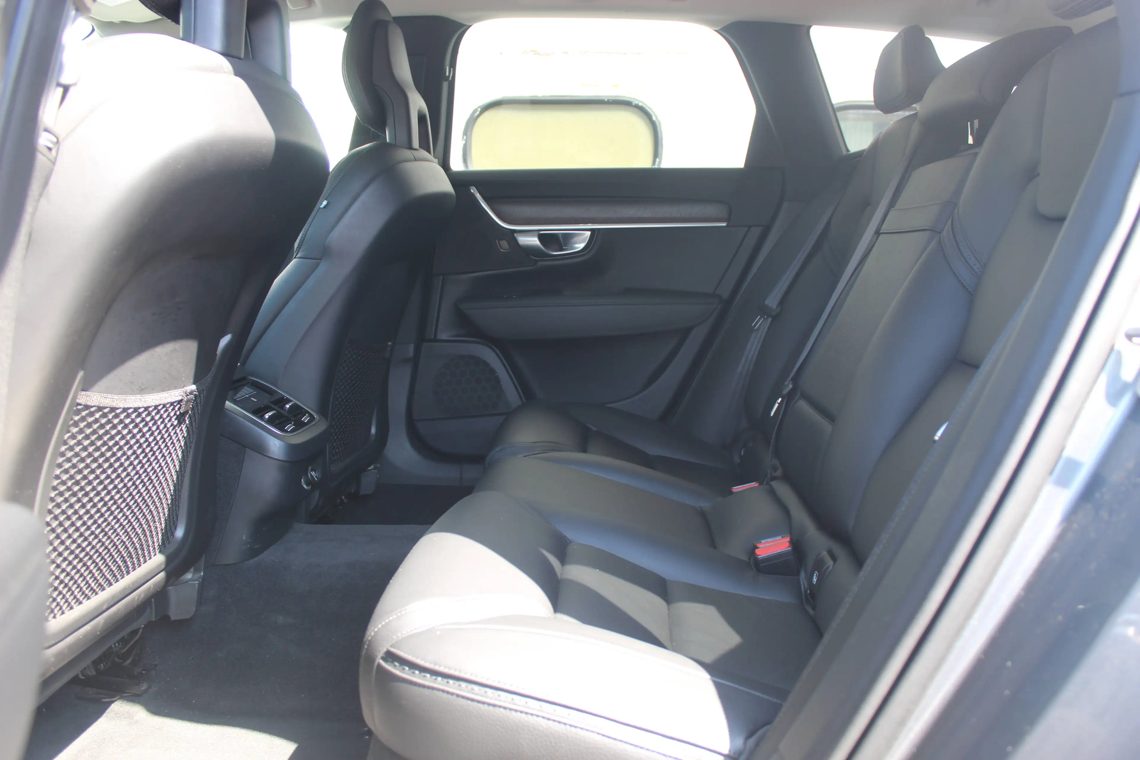 Volvo V90 Cross Country Basis AWD — photo 11