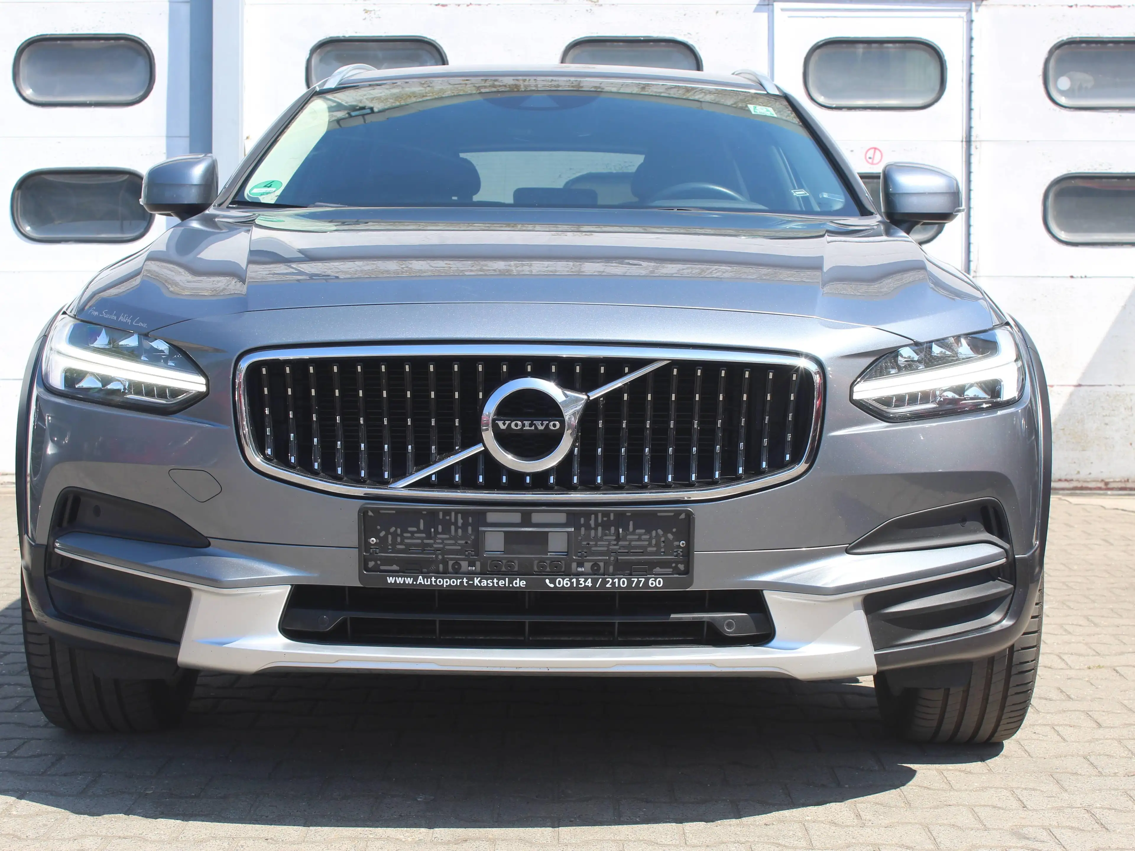 Volvo V90 Cross Country Basis AWD — photo 2