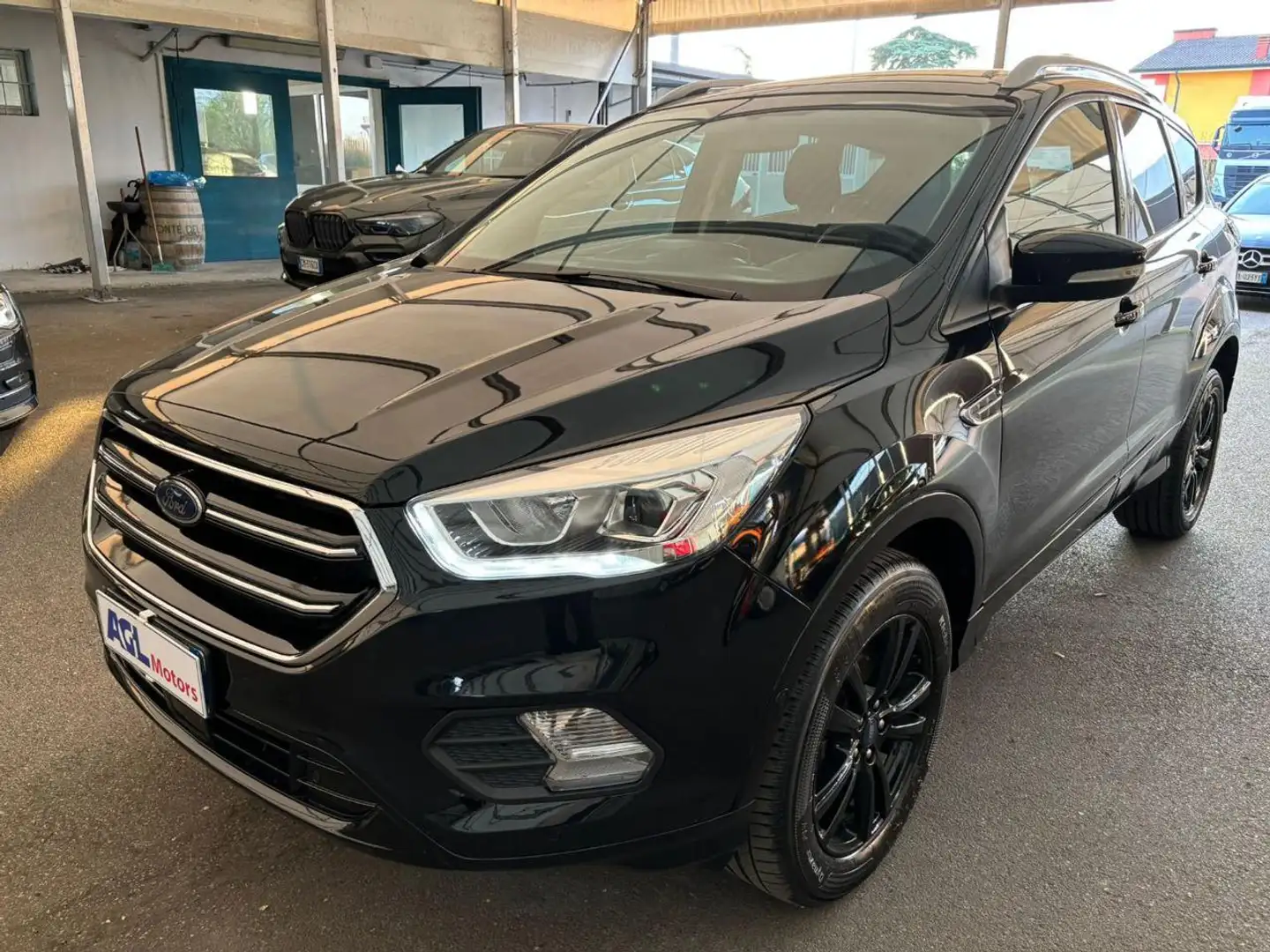 Ford Kuga 2.0 TDCI 150 CV S&S 4WD Powershift Business Nero - 1