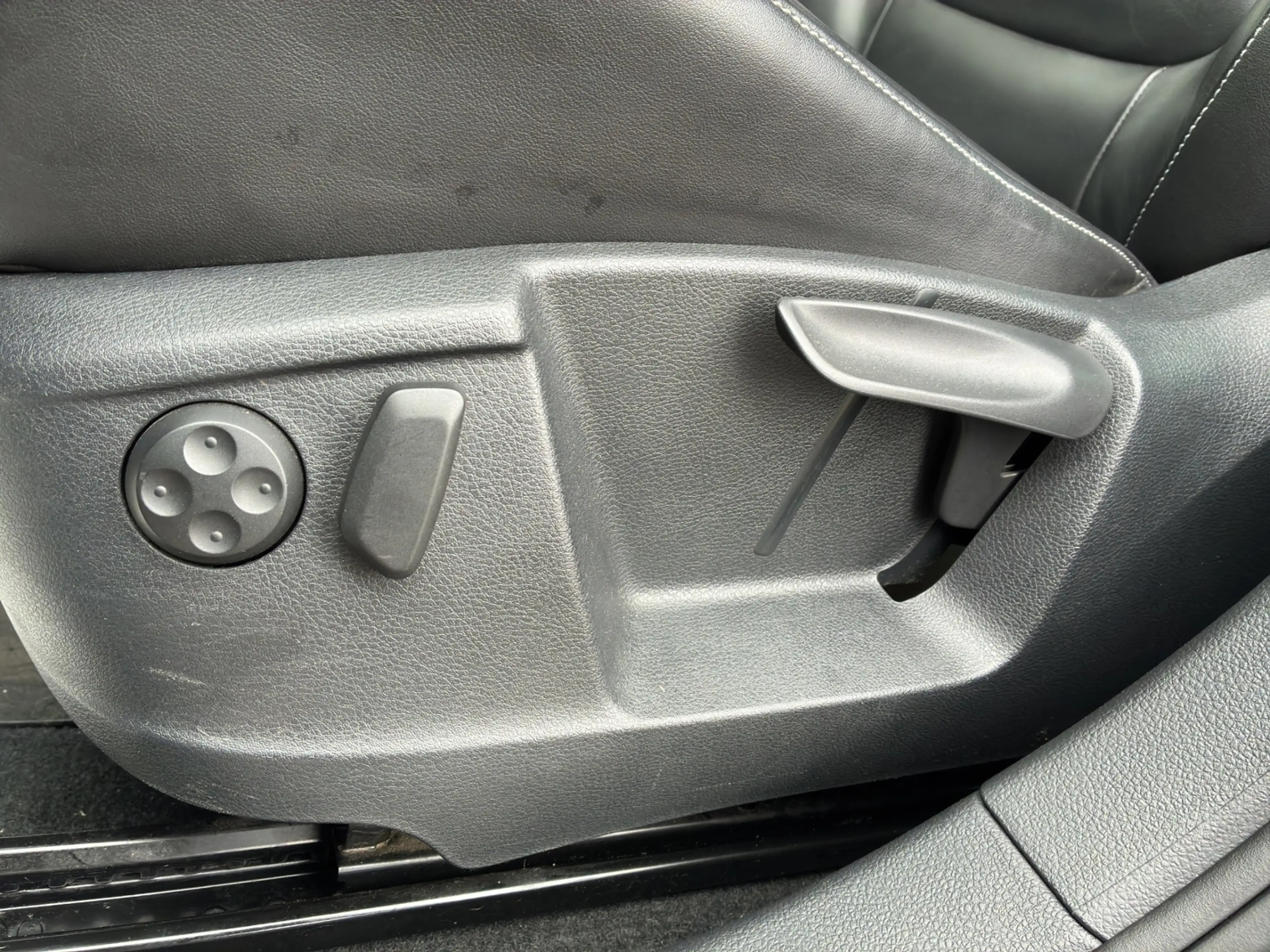 Volkswagen Sharan 2.0 TSI Highline *SHZG*XENON* — photo 9