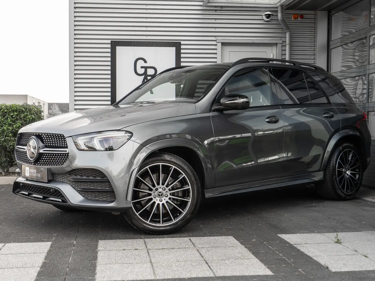 Mercedes-Benz GLE 300 d 4MATIC | Panorama | Trekhaak | Memory Grigio - 2