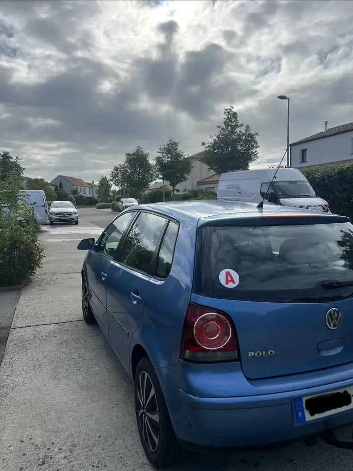 Volkswagen Polo Citadine 5 portes — photo 4