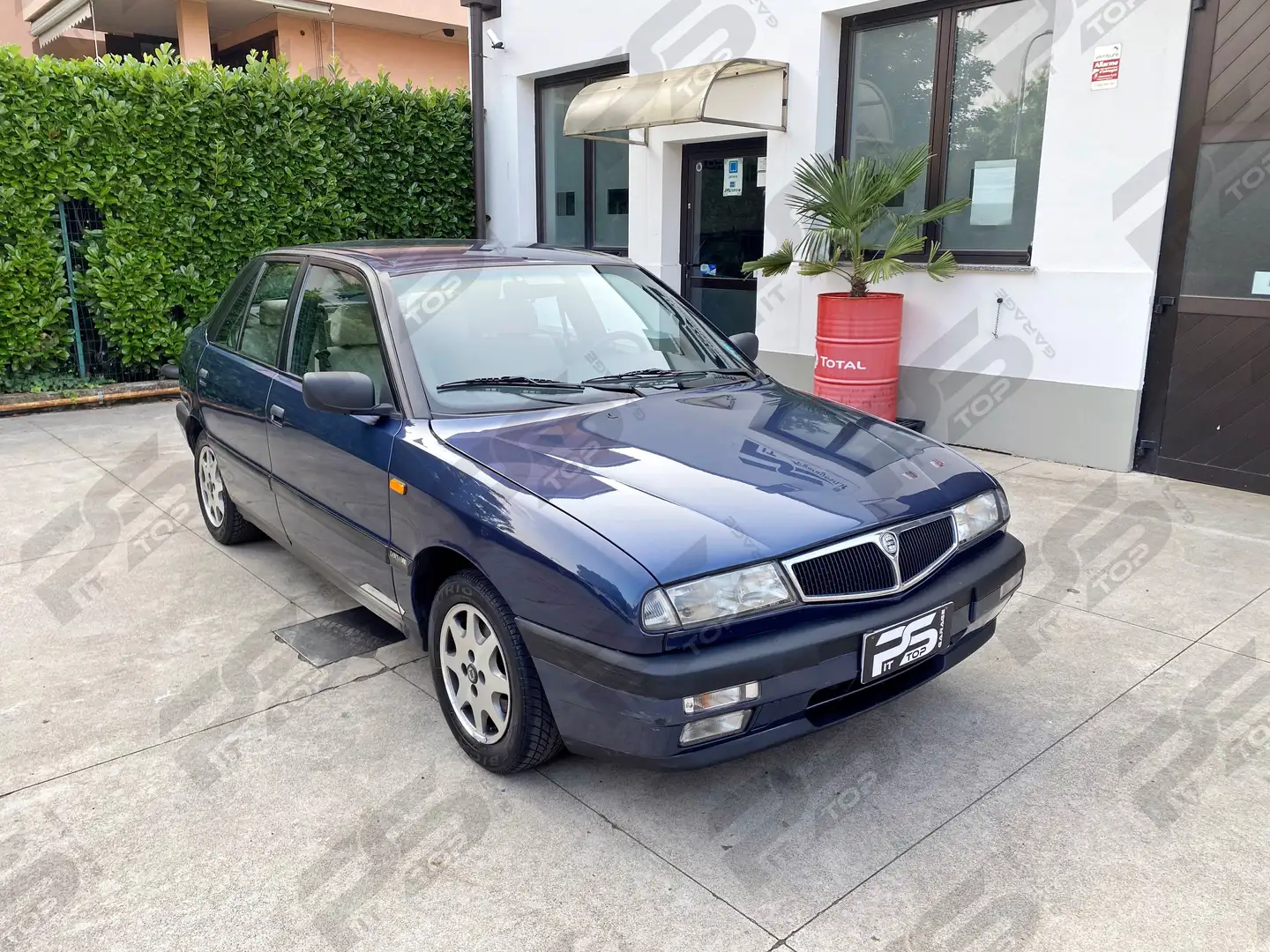 Lancia Delta 1.6 LE 75cv - Unipro - Storica Blu/Azzurro - 2