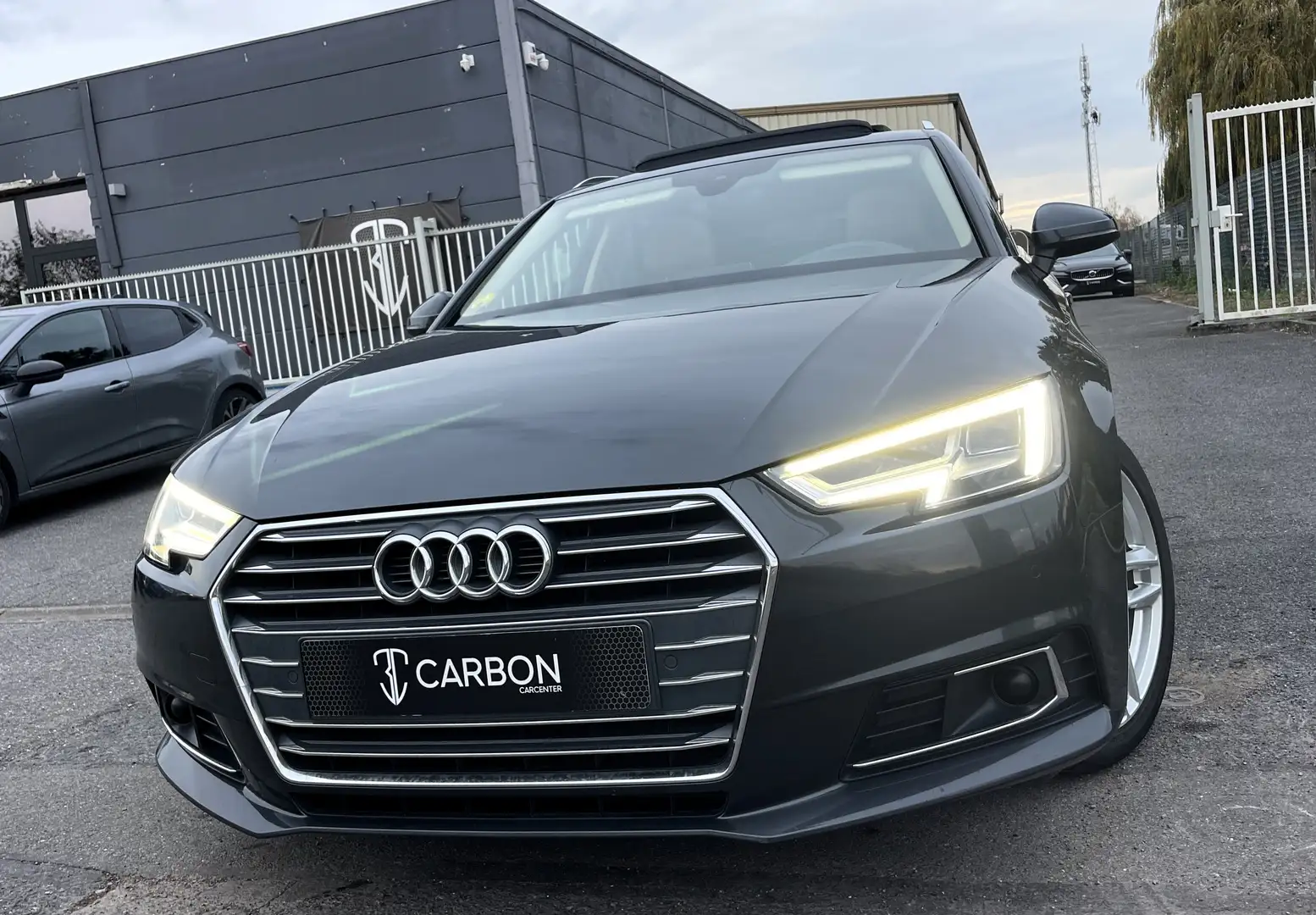 Audi A4 Avant 3.0 TDi V6 S tronic PANO/COCKPIT/HEADUP/LED Gris - 1