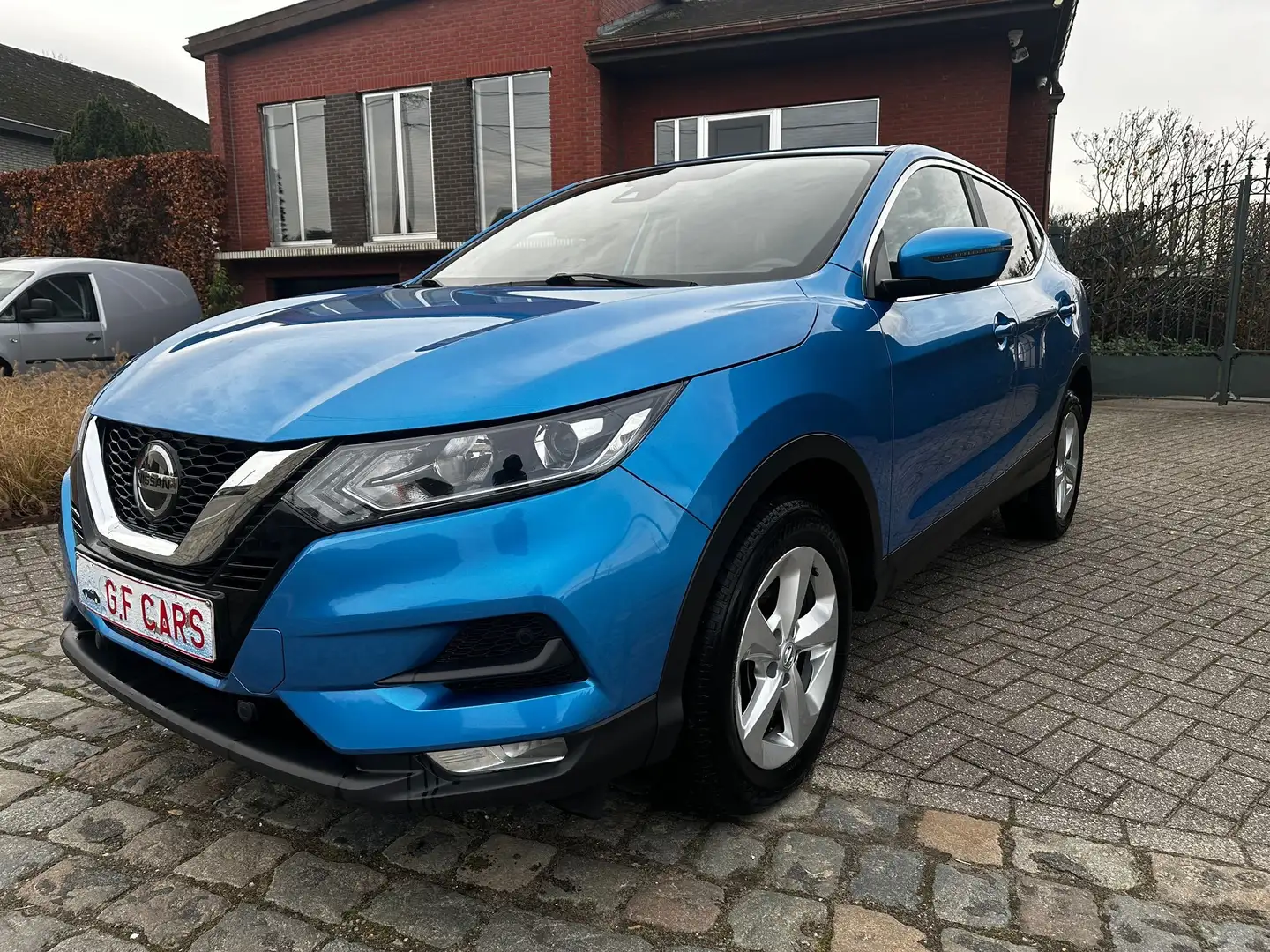 Nissan Qashqai 1.5 dCi N-Connecta DCT Bleu - 1