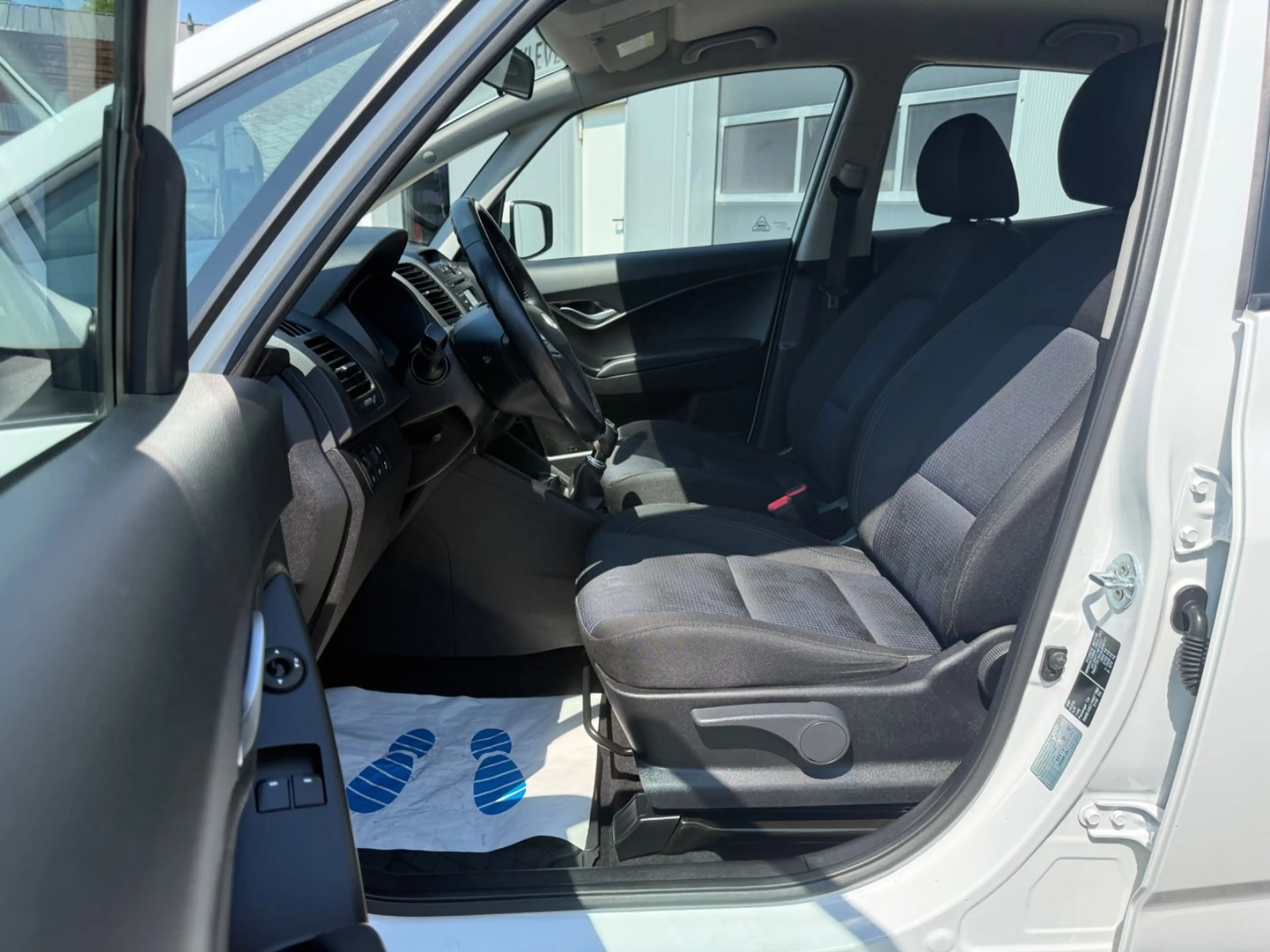 Hyundai iX20 Classic*GJREIFEN*KLIMA — photo 10