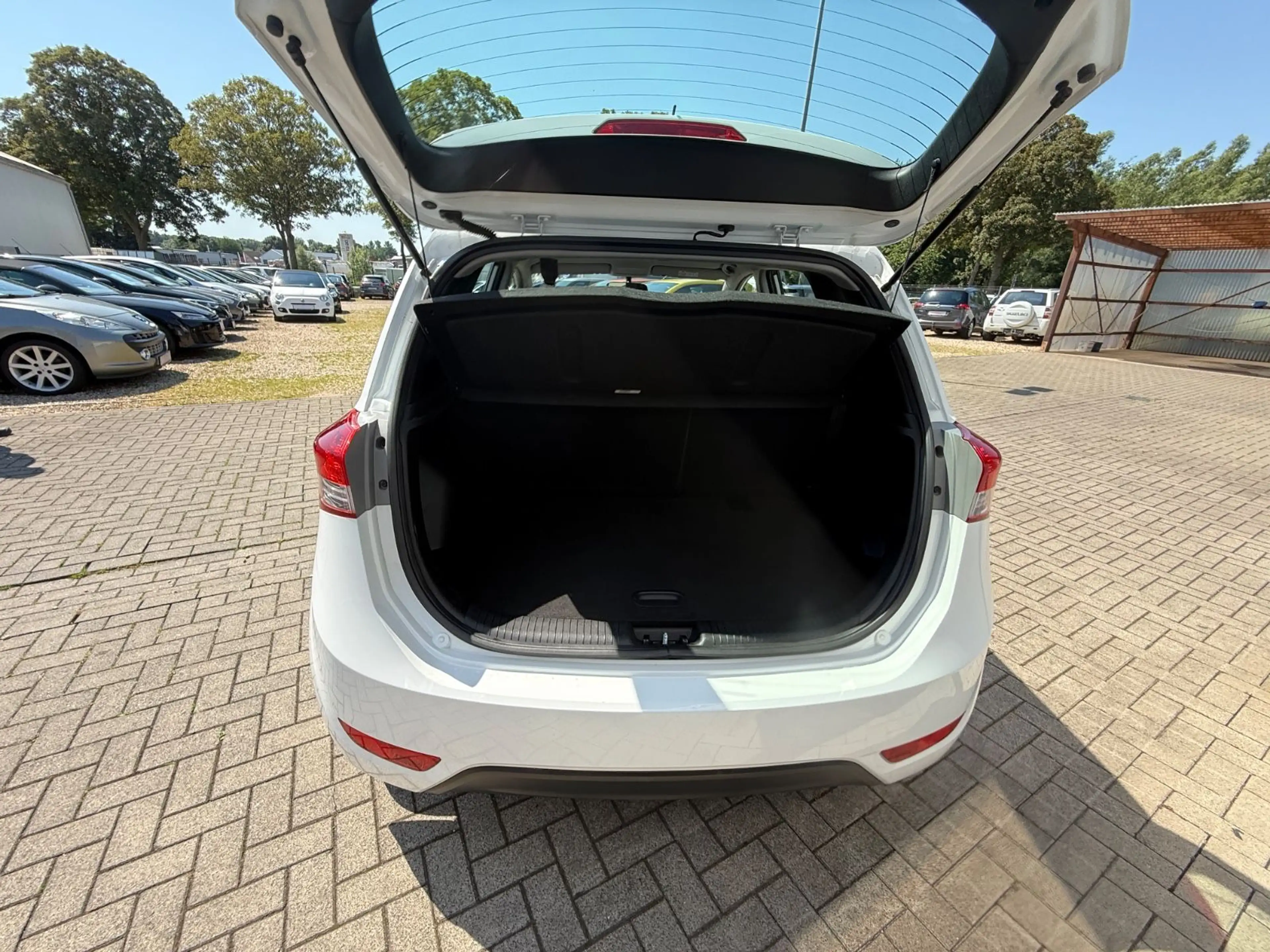 Hyundai iX20 Classic*GJREIFEN*KLIMA — photo 7
