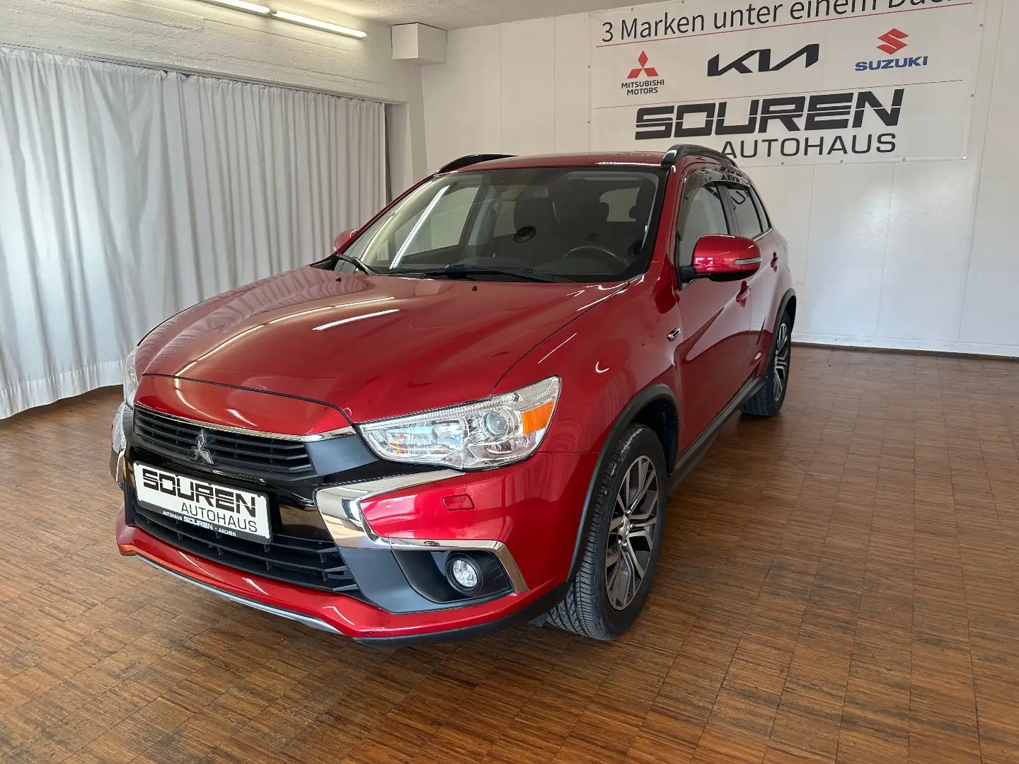 Mitsubishi ASX Edition 100+ 1.6 MIVEC ClearTec 2WD 5-Gang Red - 1