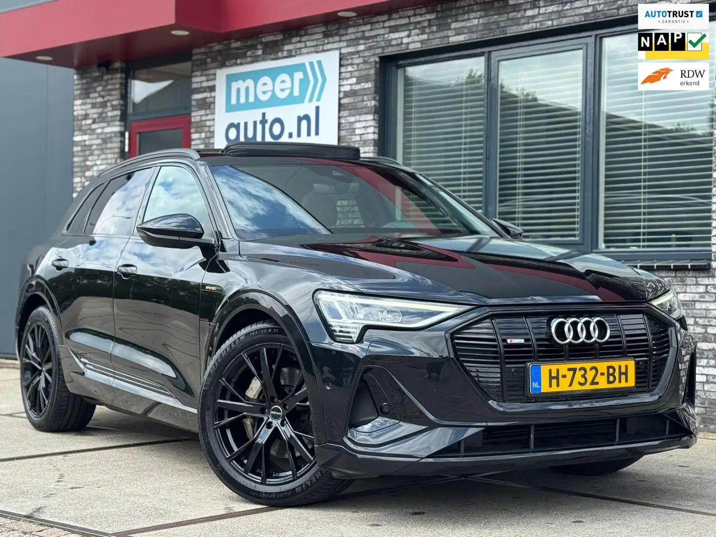 Audi e-tron E-tron 50 quattro Launch edition Black S-LINE l PA Noir - 1