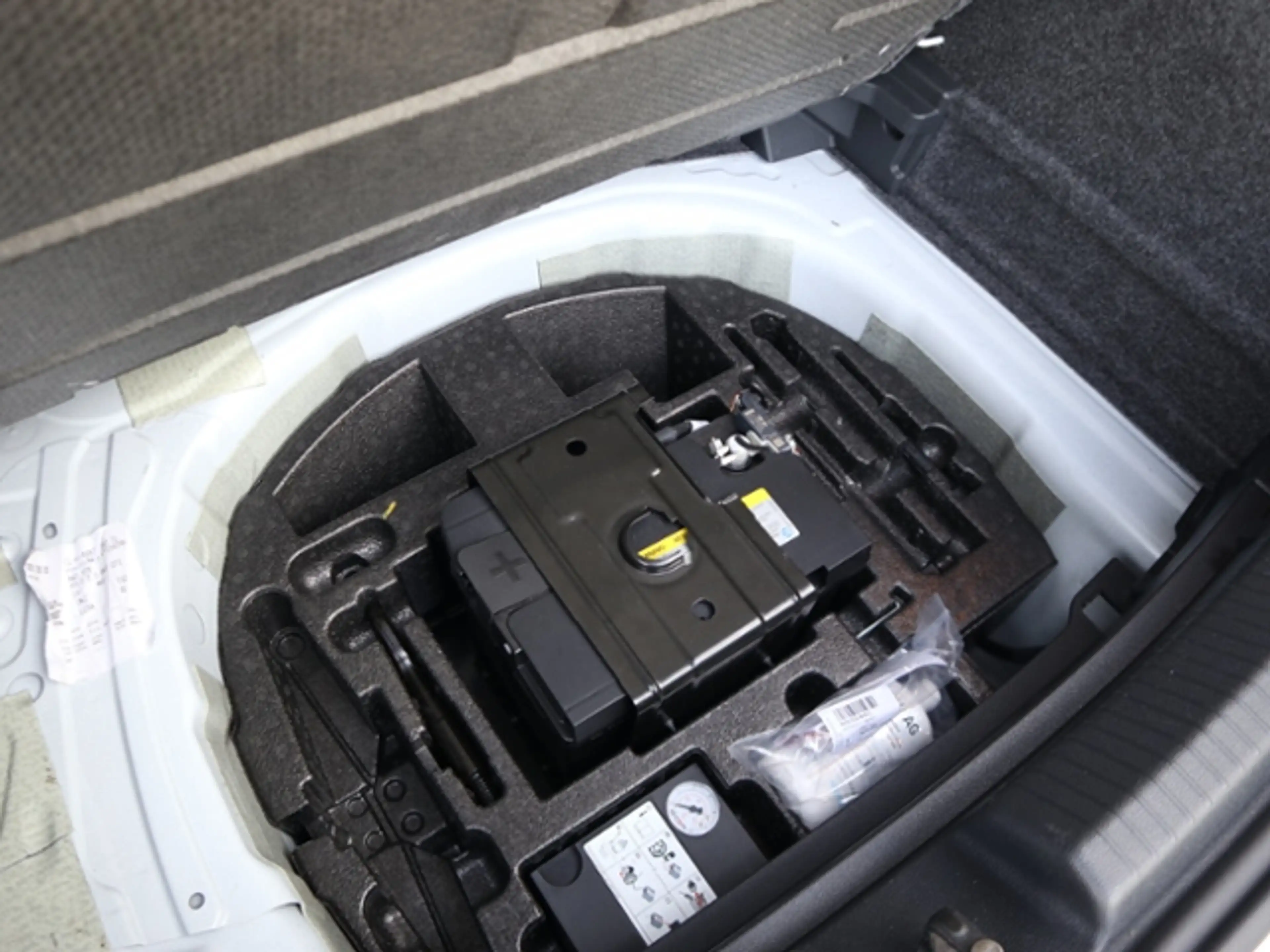Volkswagen Polo GTI 2.0 TSI SportSelect/18" — photo 8