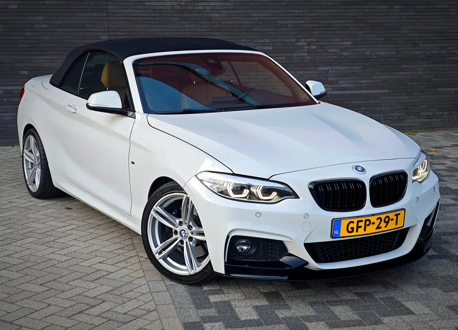 BMW 230 230i High Executive M-sport 252pk Biały - 2
