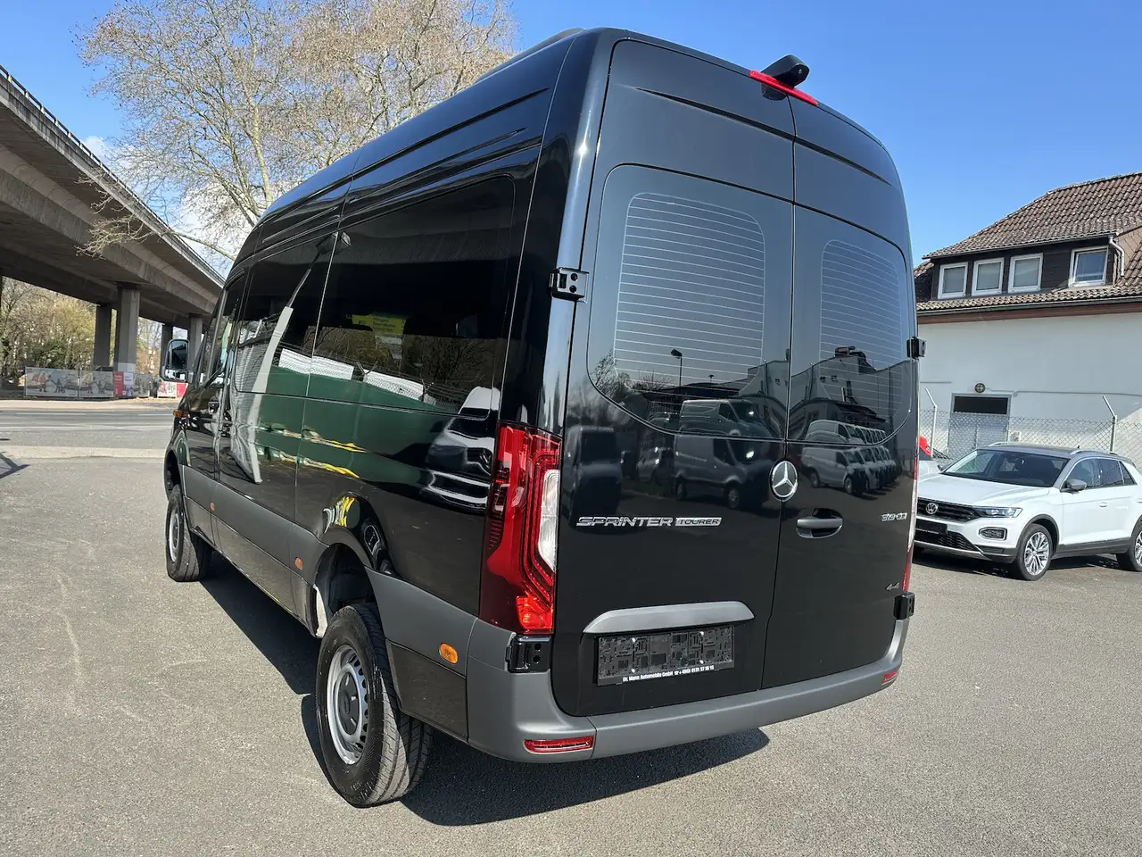Mercedes-Benz Sprinter 319 CDI 4x4 PRO L2 Tourer 2,2,2,3 Dachklima 2