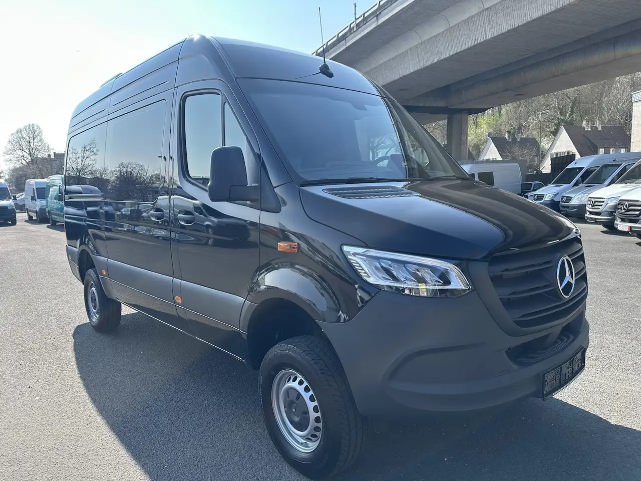 Mercedes-Benz Sprinter 319 CDI 4x4 PRO L2 Tourer 2,2,2,3 Dachklima 4