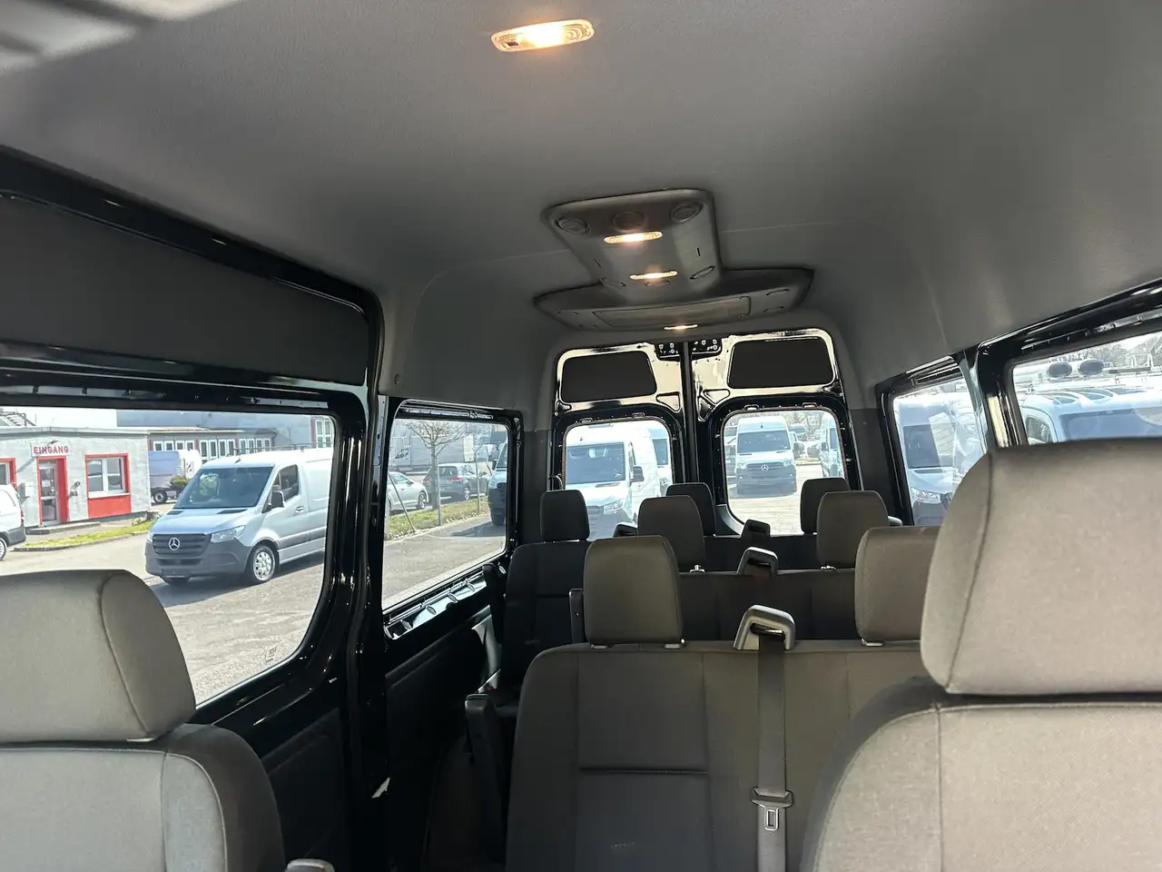 Mercedes-Benz Sprinter 319 CDI 4x4 PRO L2 Tourer 2,2,2,3 Dachklima 9