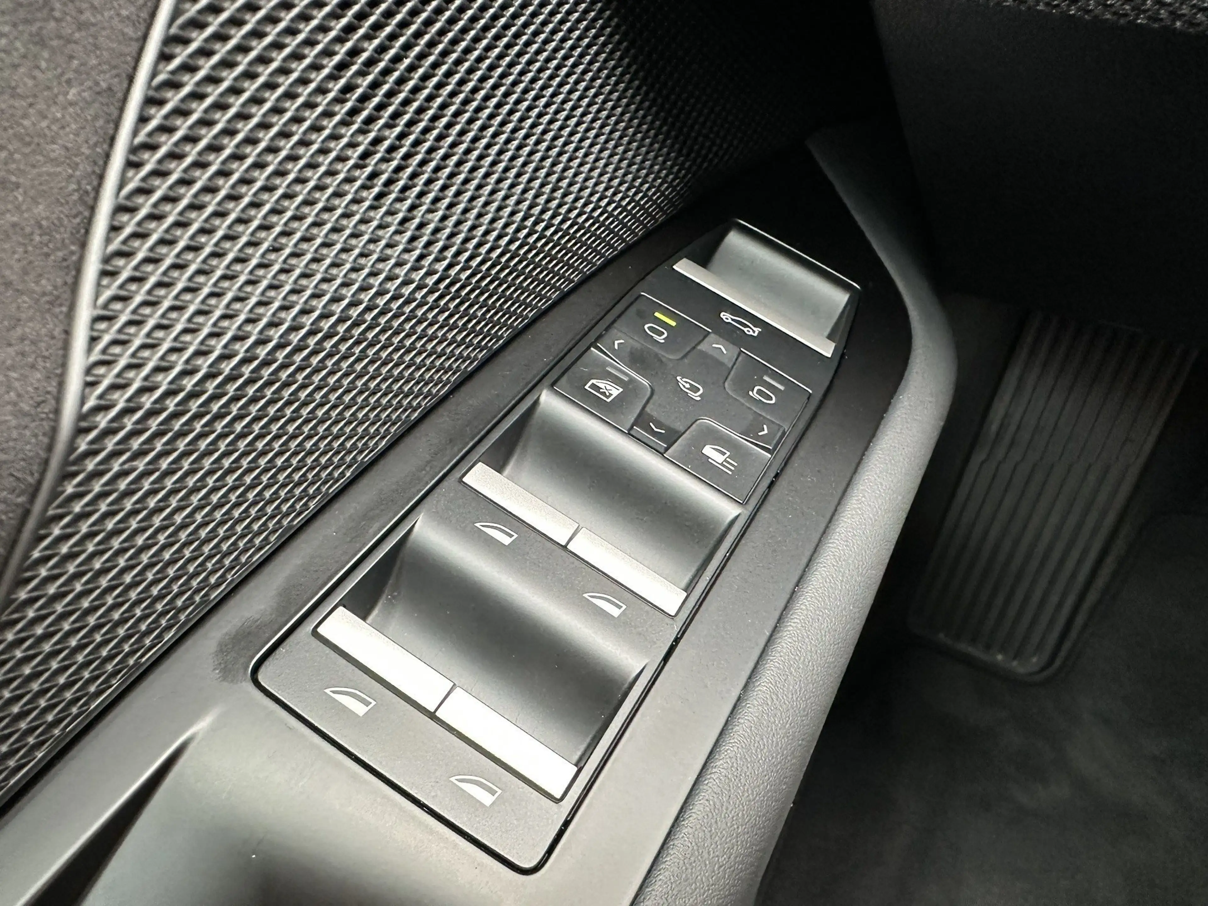 BMW iX3 50 xDrive MSport Pro DA+ PA+ Pano HuD HK 21" LMR — photo 15