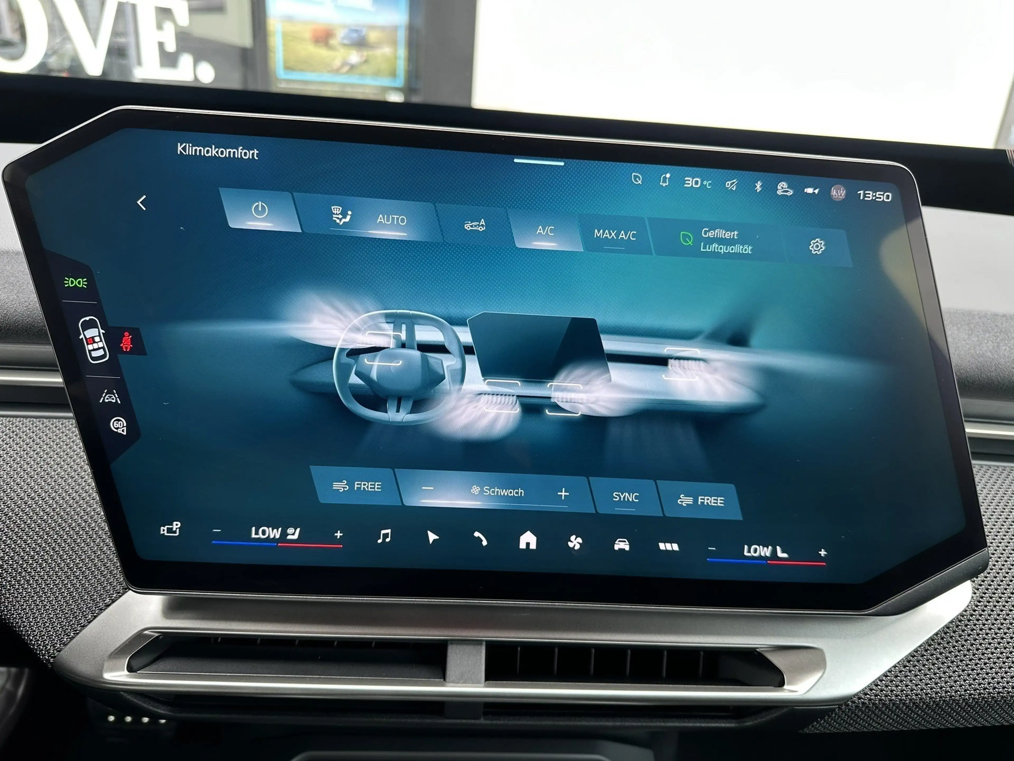 BMW iX3 50 xDrive MSport Pro DA+ PA+ Pano HuD HK 21" LMR — photo 10