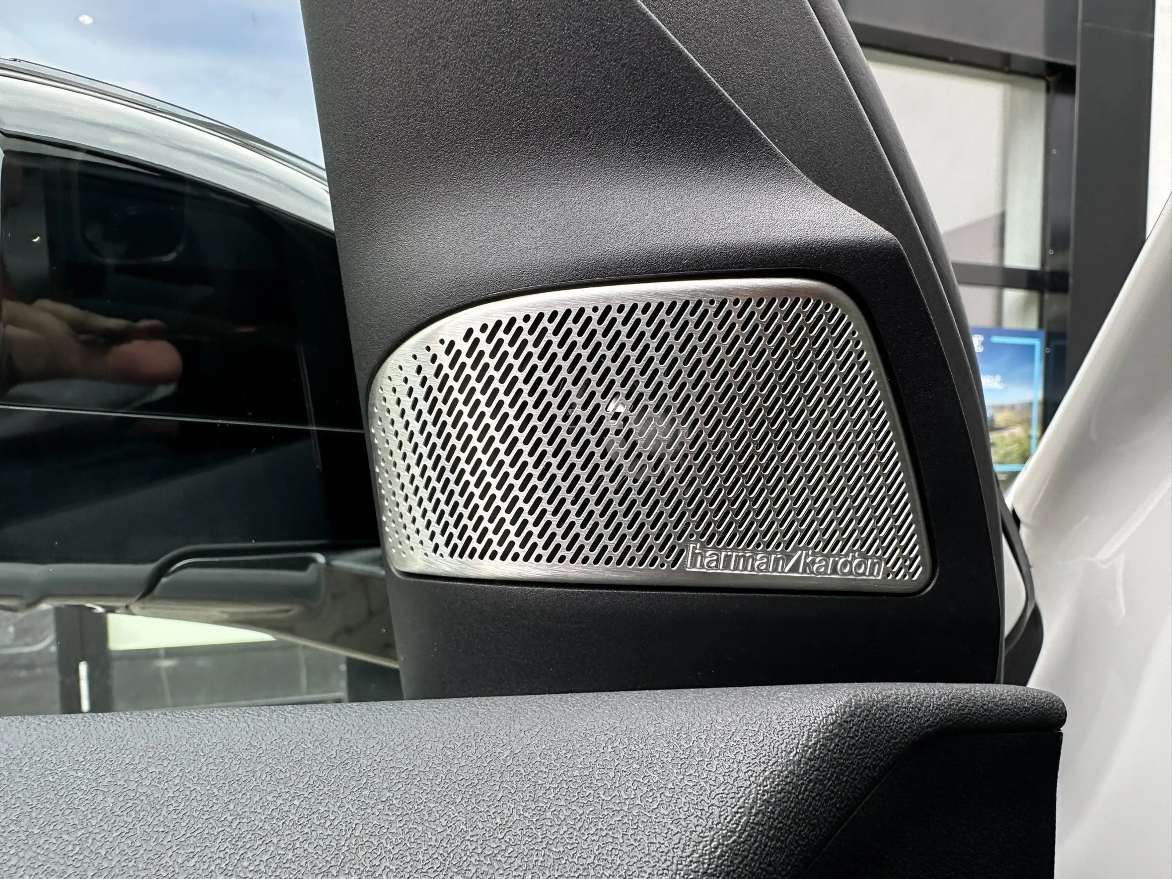 BMW iX3 50 xDrive MSport Pro DA+ PA+ Pano HuD HK 21" LMR — photo 14