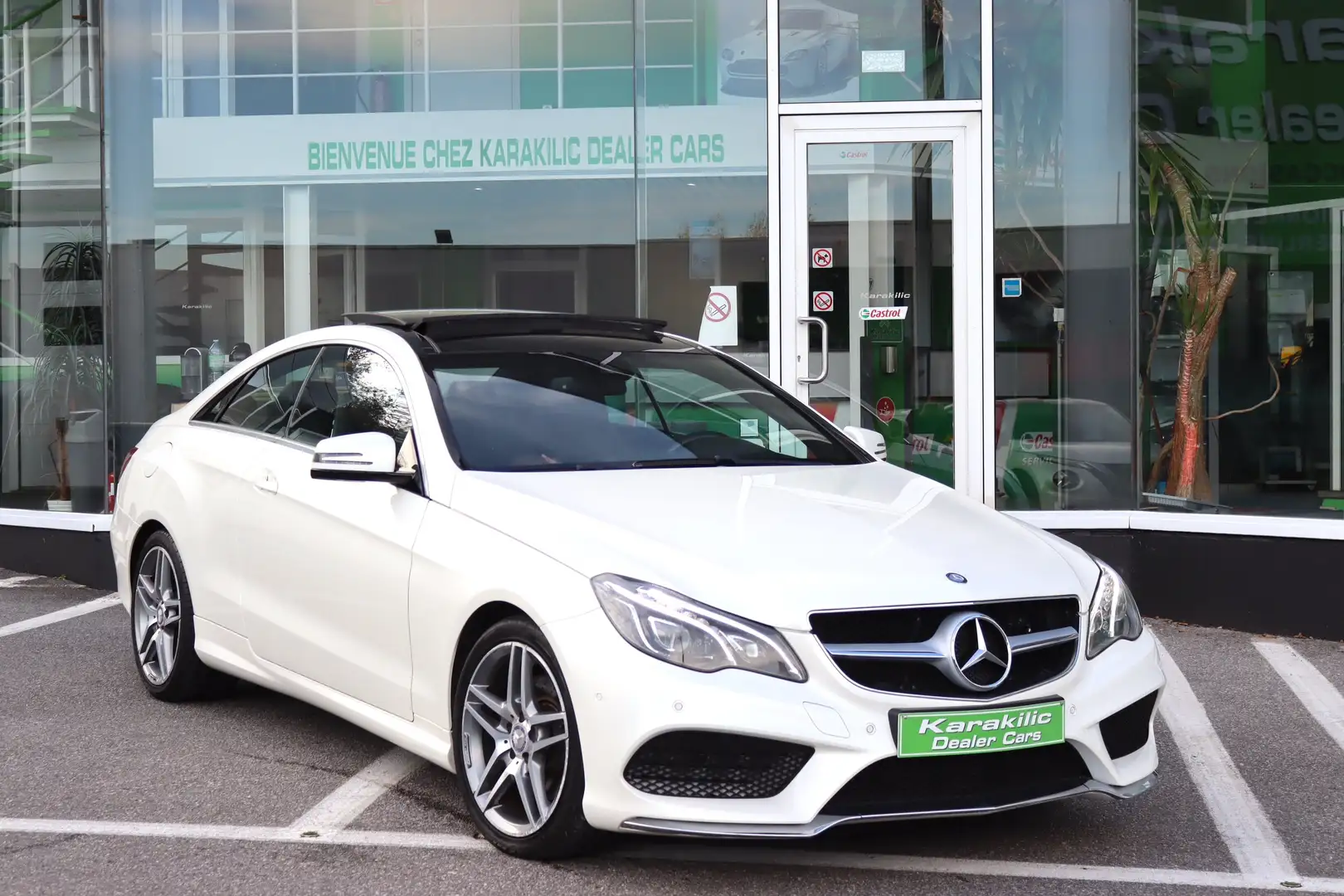 Mercedes-Benz E 220 CDI COUPE 163CV PACK AMG PANO XENON CUIR GPS FULL Argent - 1