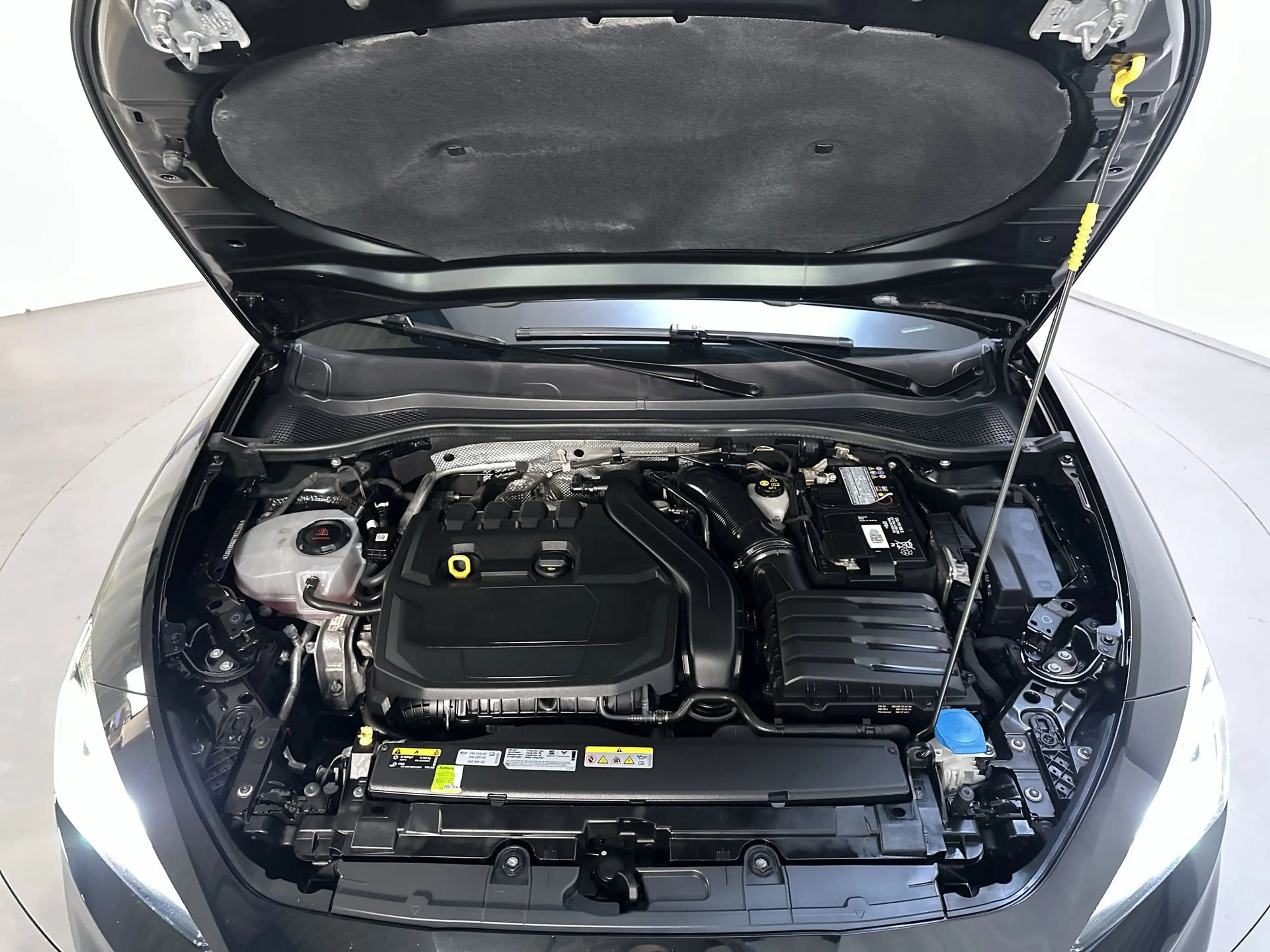 SEAT Leon 1.5 TSI 150pk FR Business Intense LED Camera Stoel — photo 13