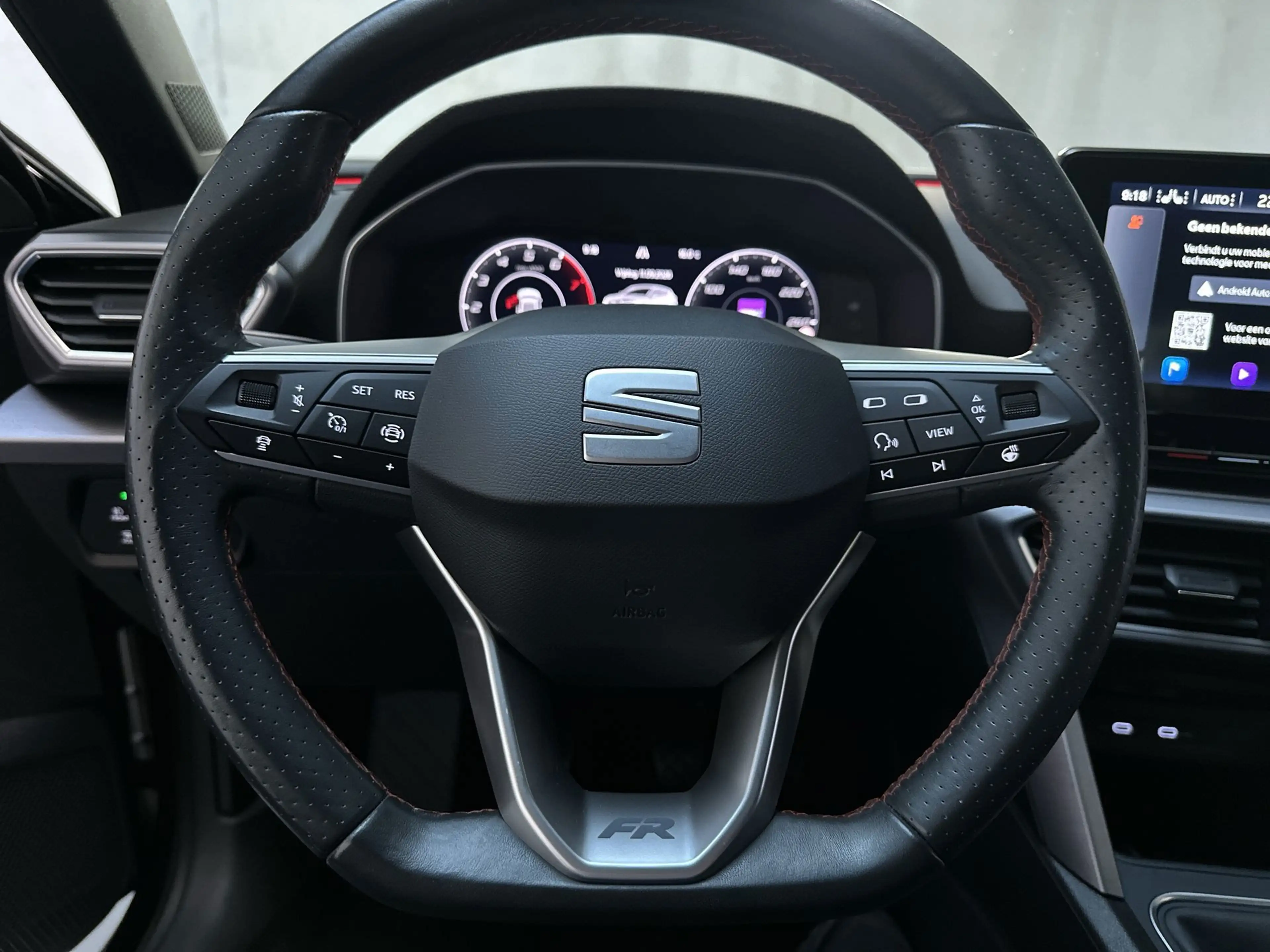 SEAT Leon 1.5 TSI 150pk FR Business Intense LED Camera Stoel — photo 5
