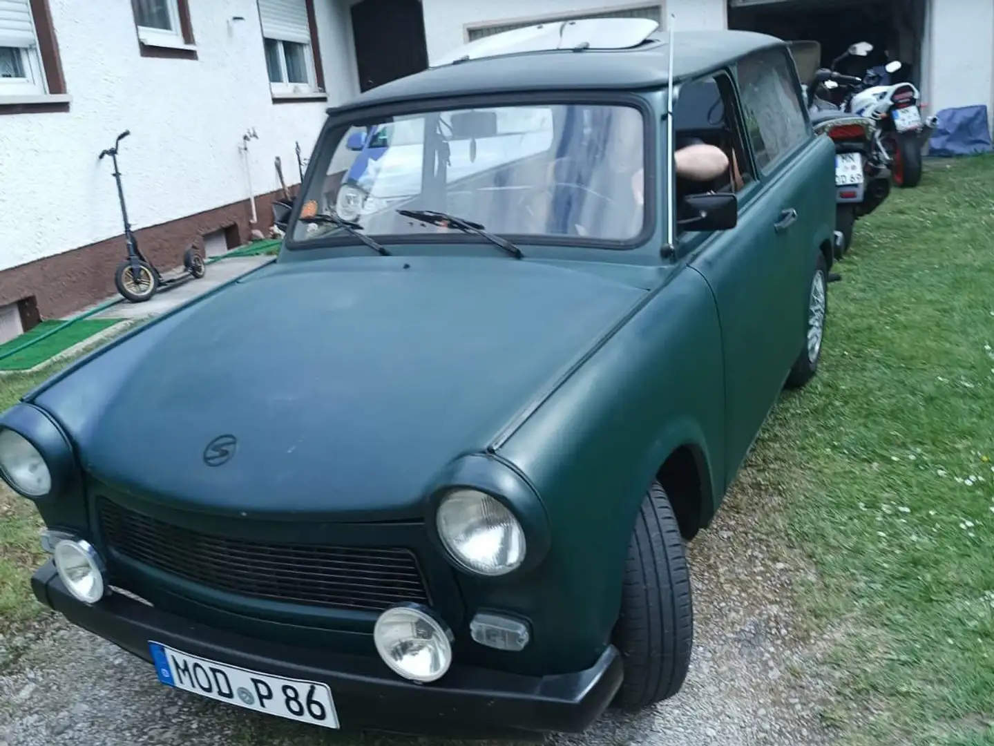 Trabant P601 Universal Grün - 1