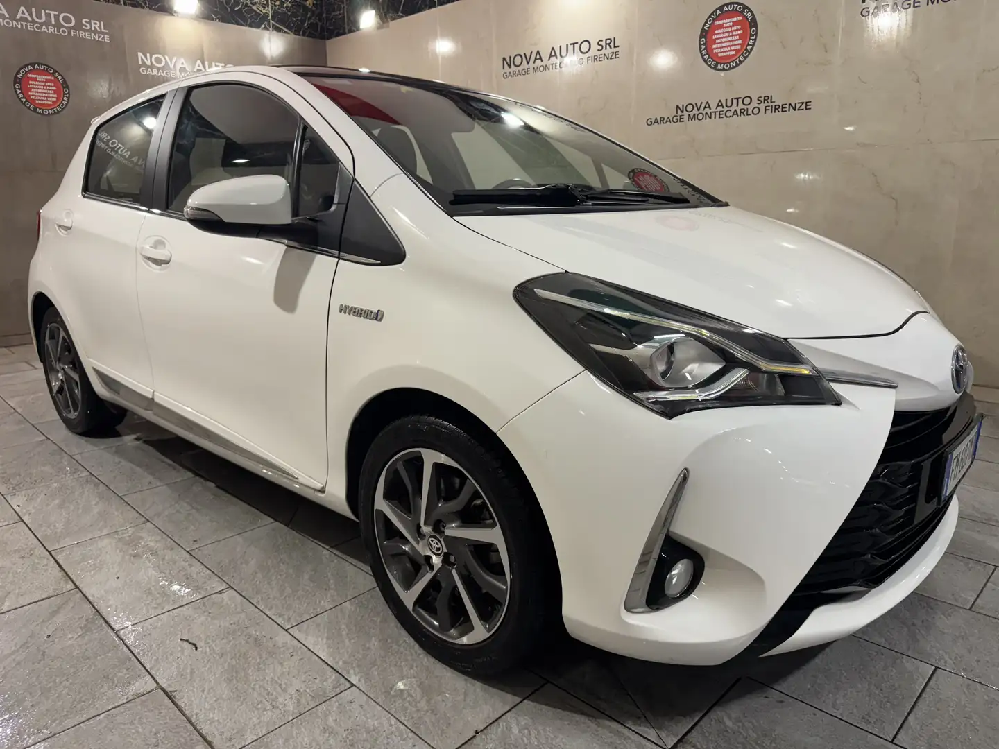 Toyota Yaris Yaris III 2017 5p 1.5h Trend White Edition Bianco - 2