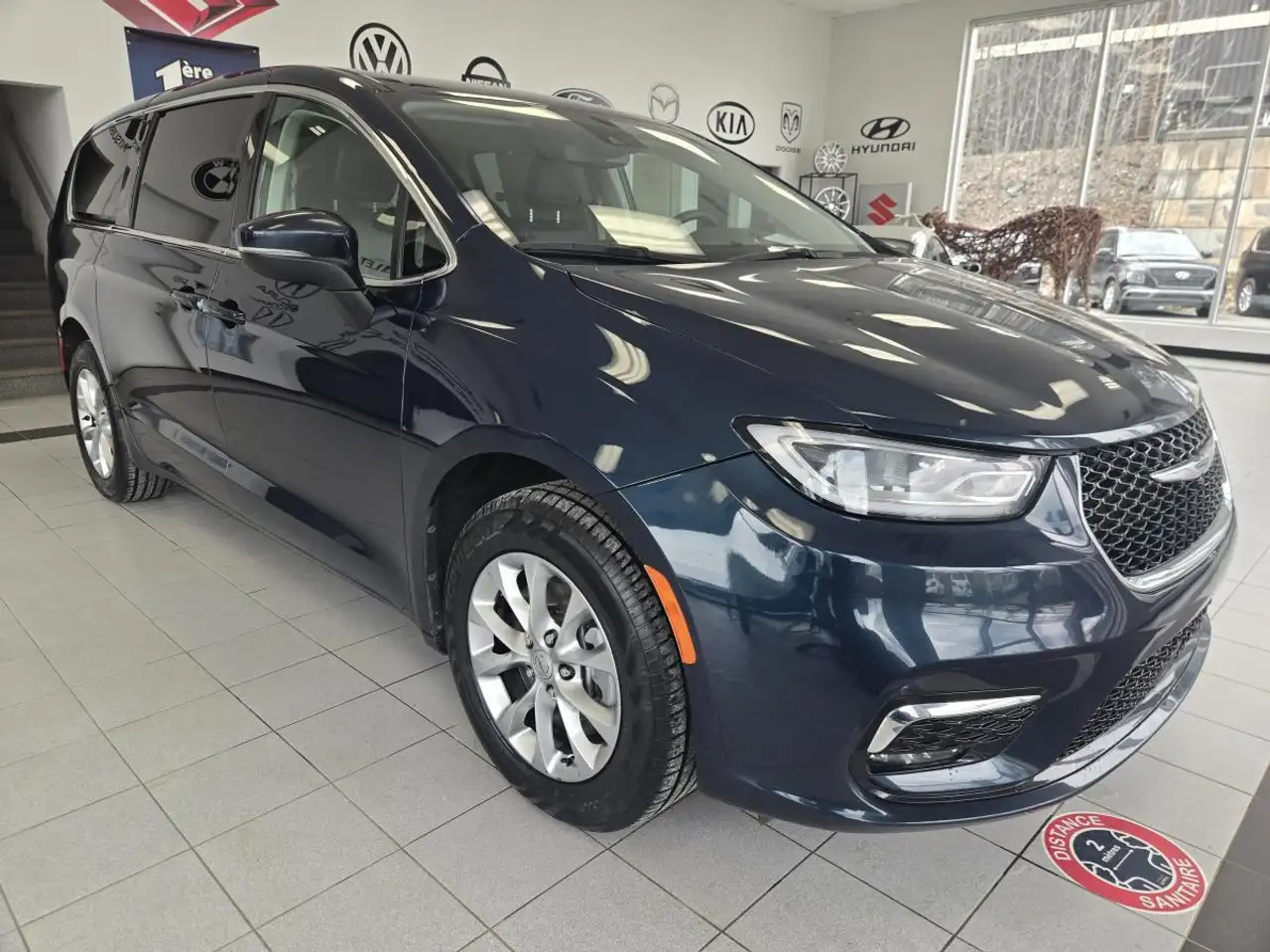 Chrysler Pacifica снимка Chrysler Pacifica