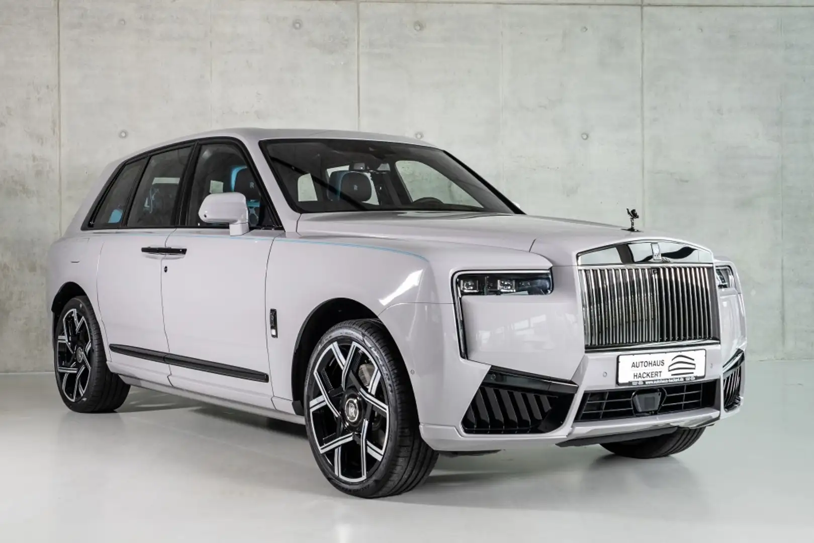 Rolls-Royce Cullinan BLACK BADGE FACELIFT 4 SEATS GUCCI Grau - 1