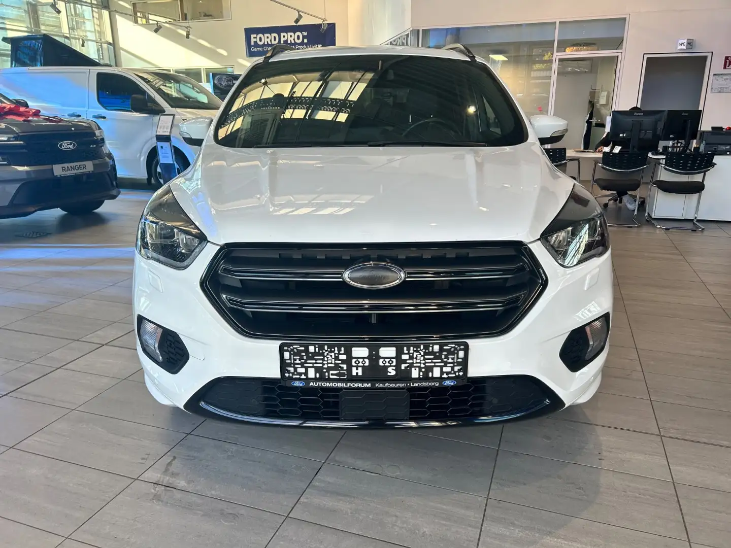 Ford Kuga 1.5 EcoBoost ST-Line AWD ACC AHK Navi Pano Wit - 2