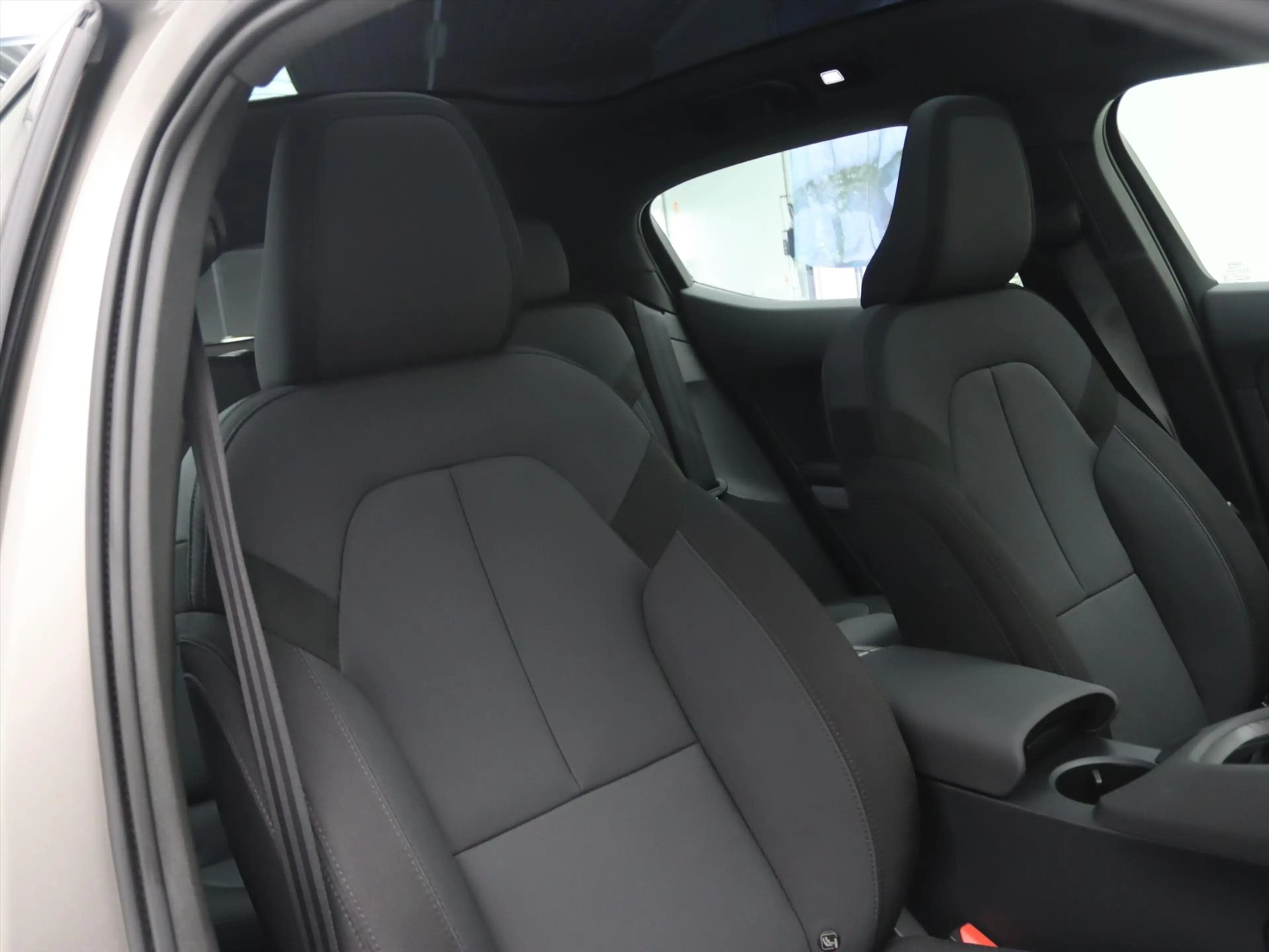 Polestar 2 Long Range Dual Motor Launch Edition 78 kWh AWD 40 — photo 16