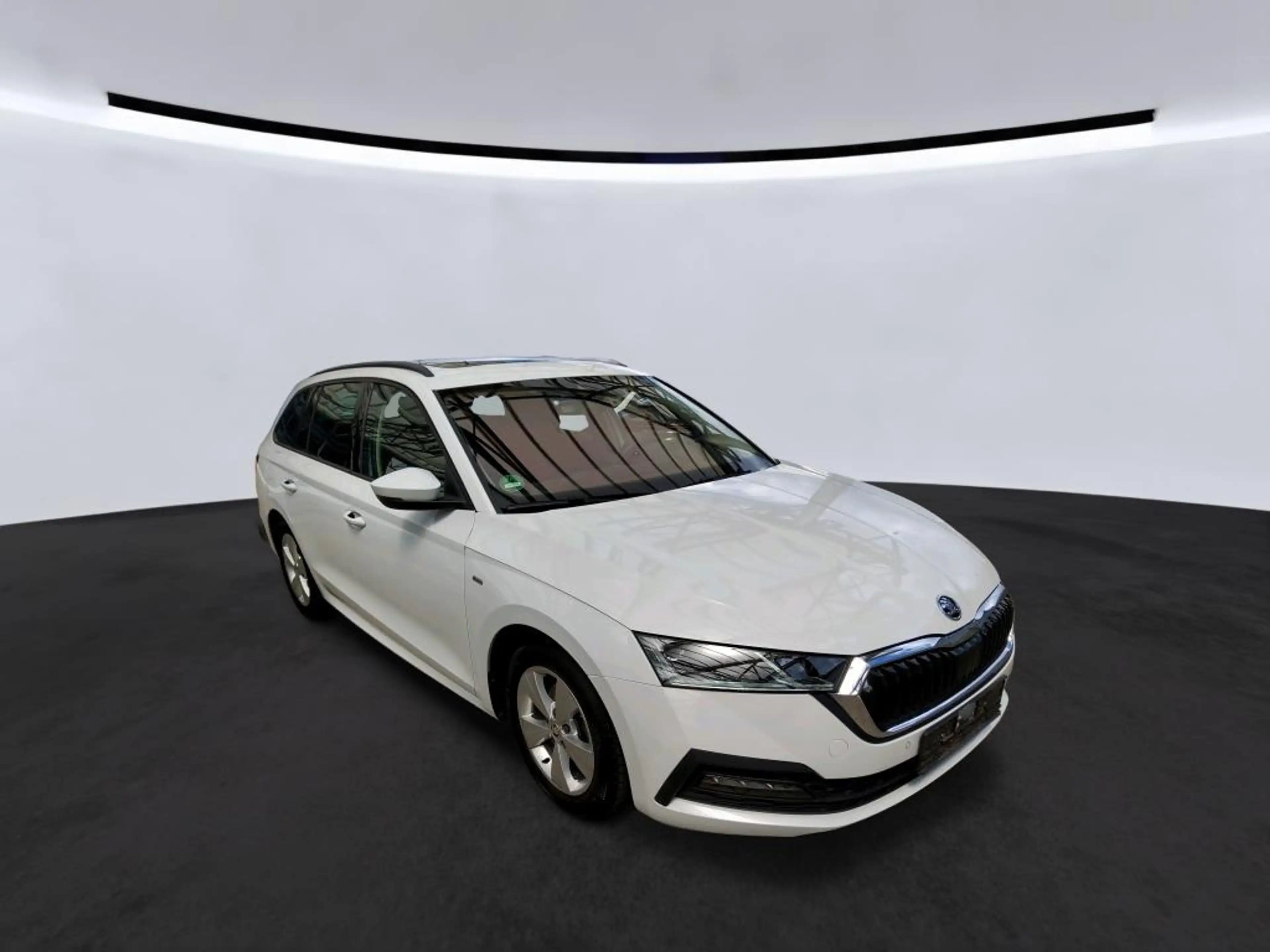 Skoda Octavia Combi 2.0 TDI DSG TOUR +AHK +LED +ACC +NAVI +SMAR — photo 3