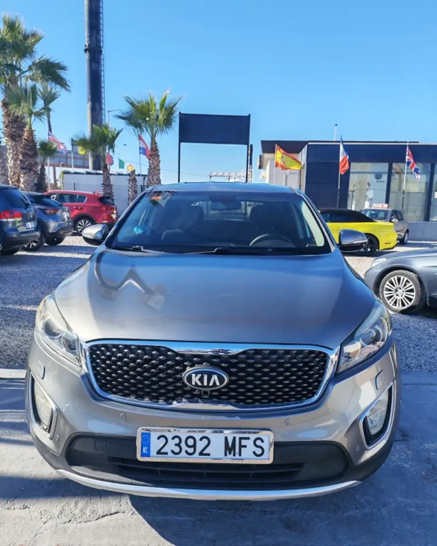Kia Sorento Todoterreno Automático de 5 Puertas Gris - 2